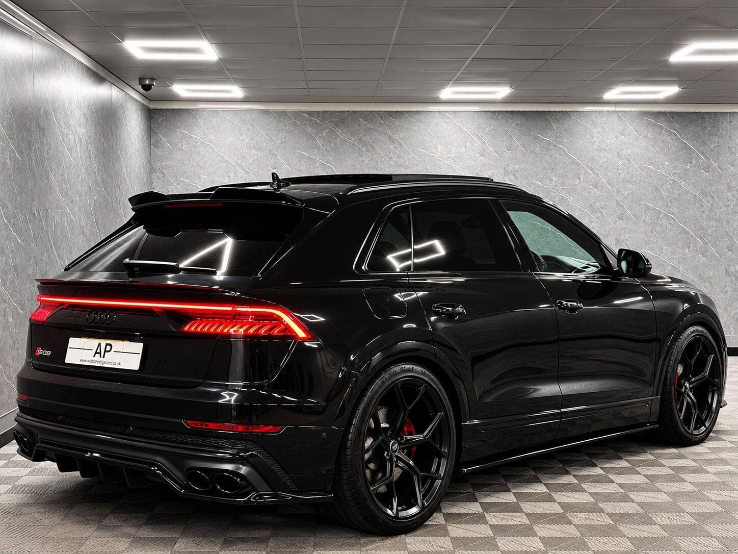 2019 Audi SQ8 - Image 4