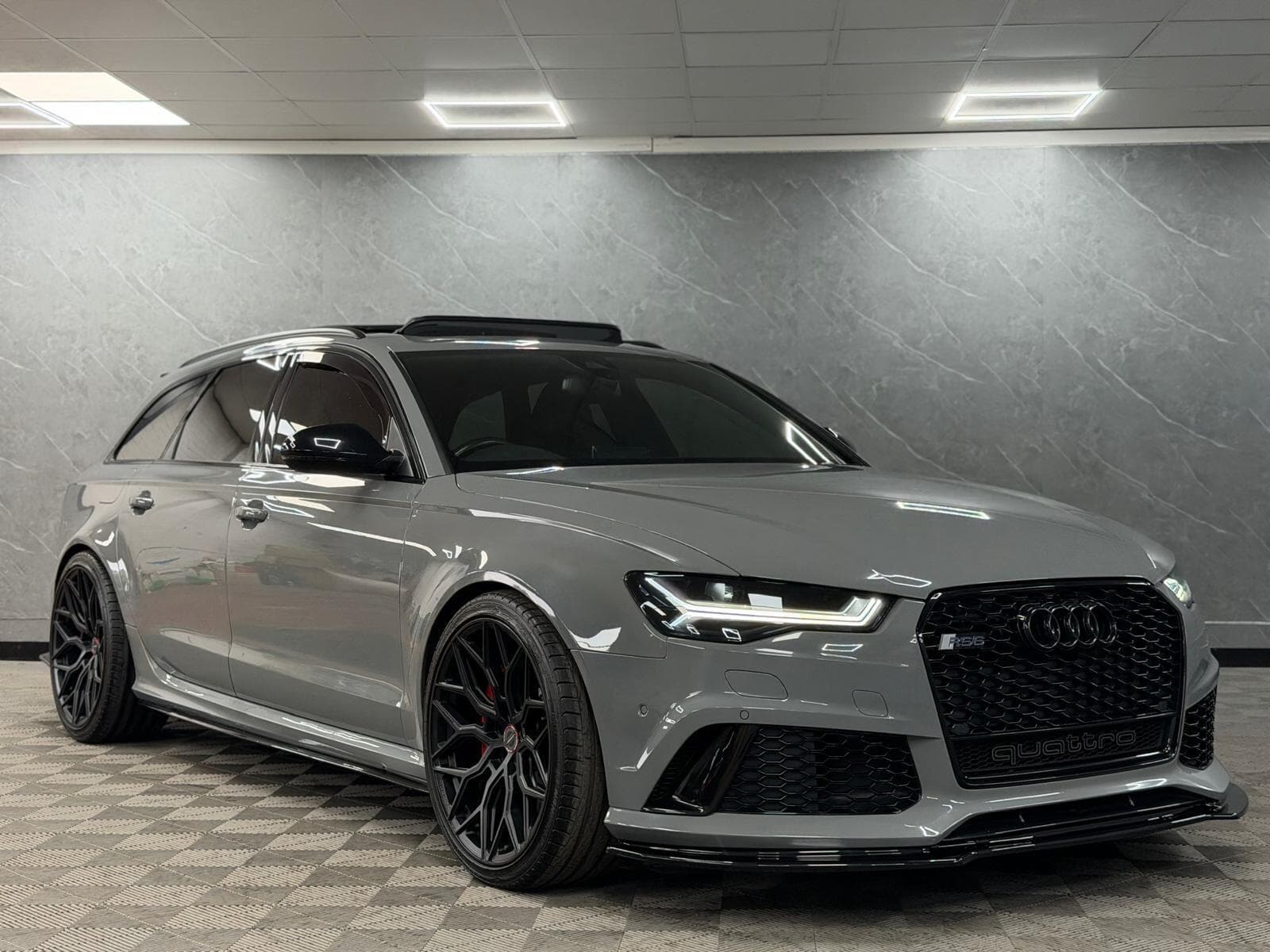 2016 Audi RS6 Avant - Thumbnail 39