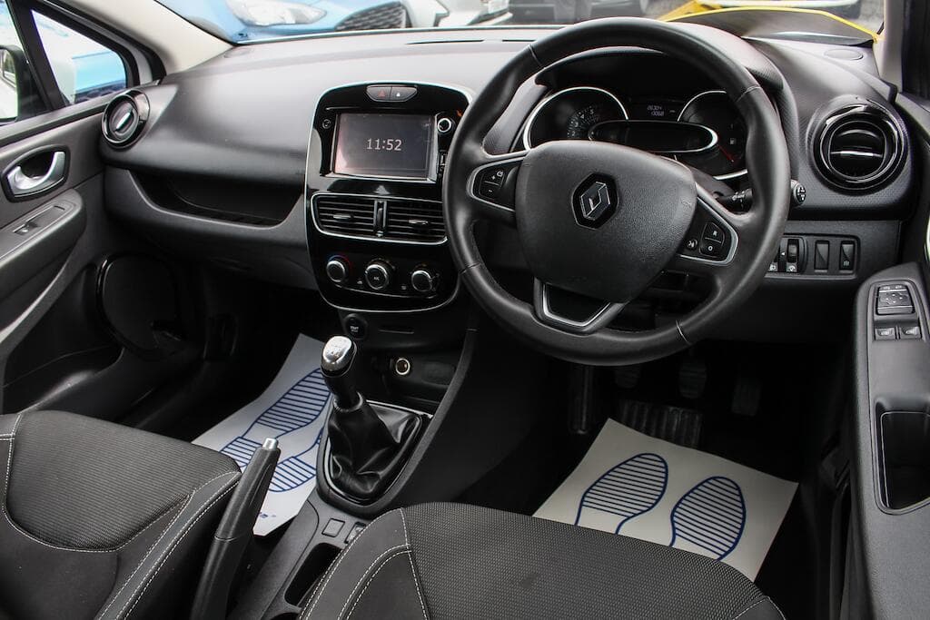 2017 Renault Clio - Thumbnail 16