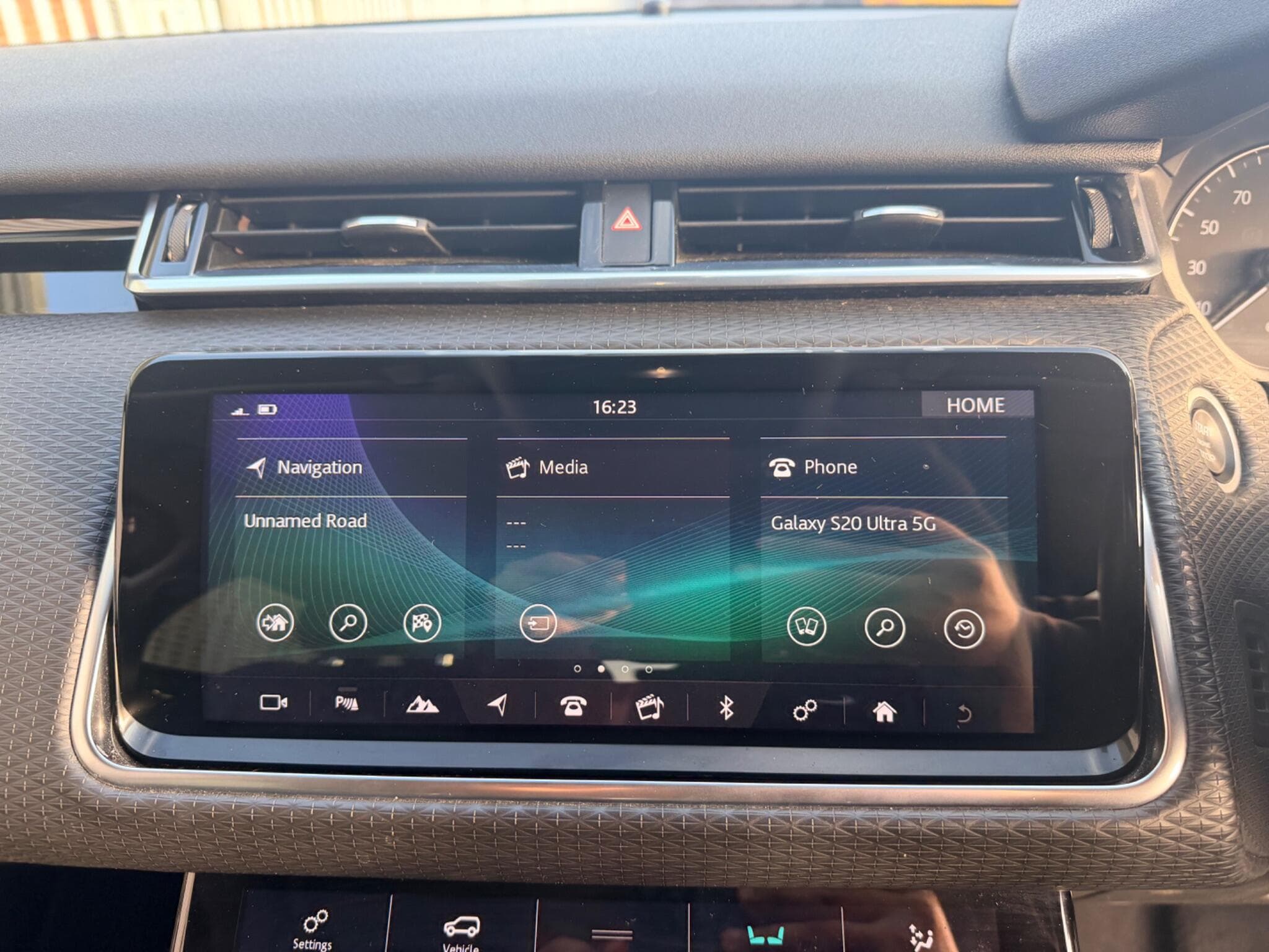 2018 Land Rover Range Rover Velar - Thumbnail 21