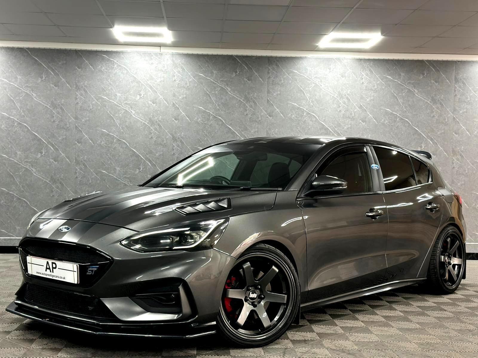 2020 Ford Focus - Thumbnail 9