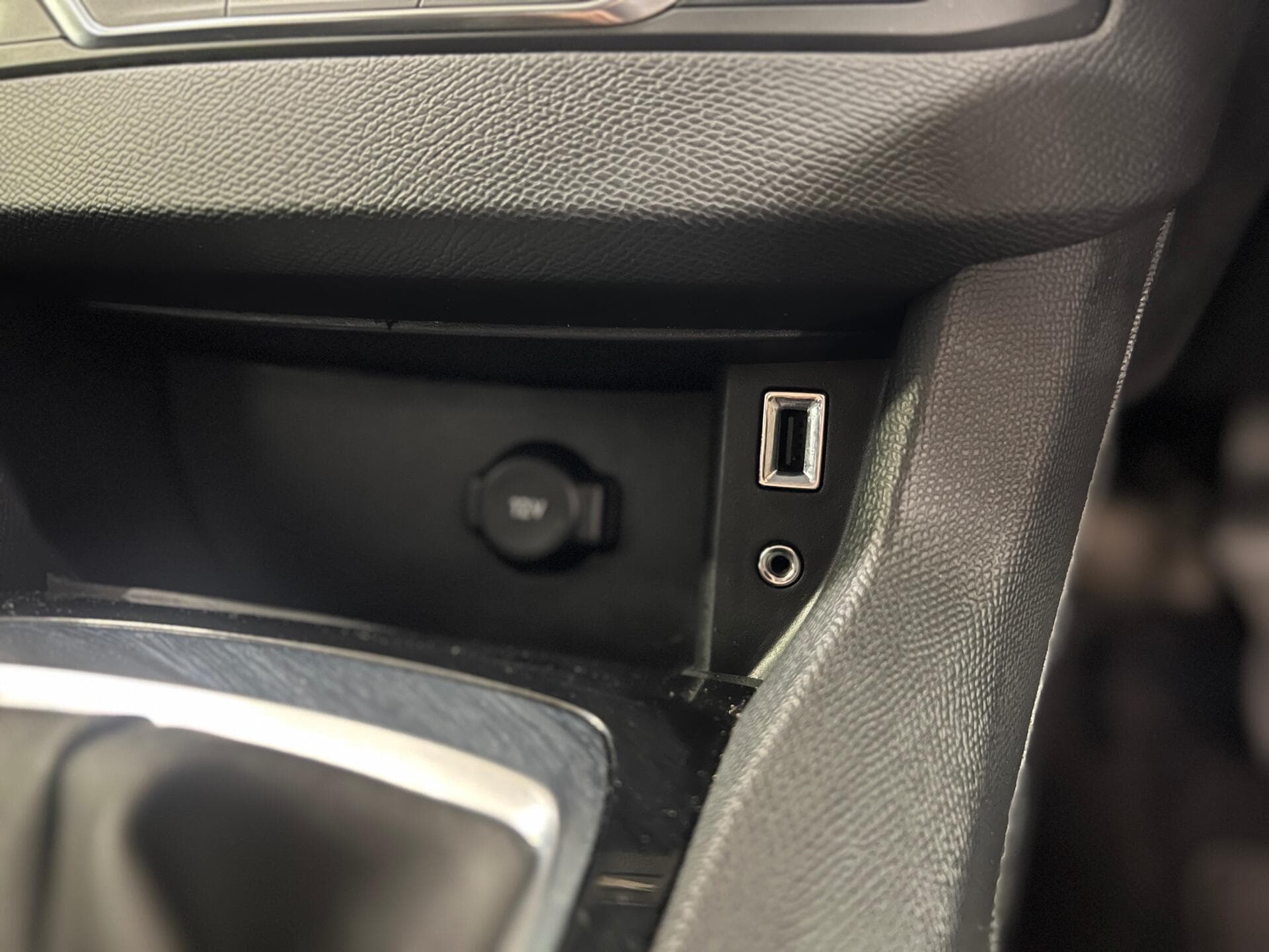 2017 Peugeot 308 SW - Thumbnail 43