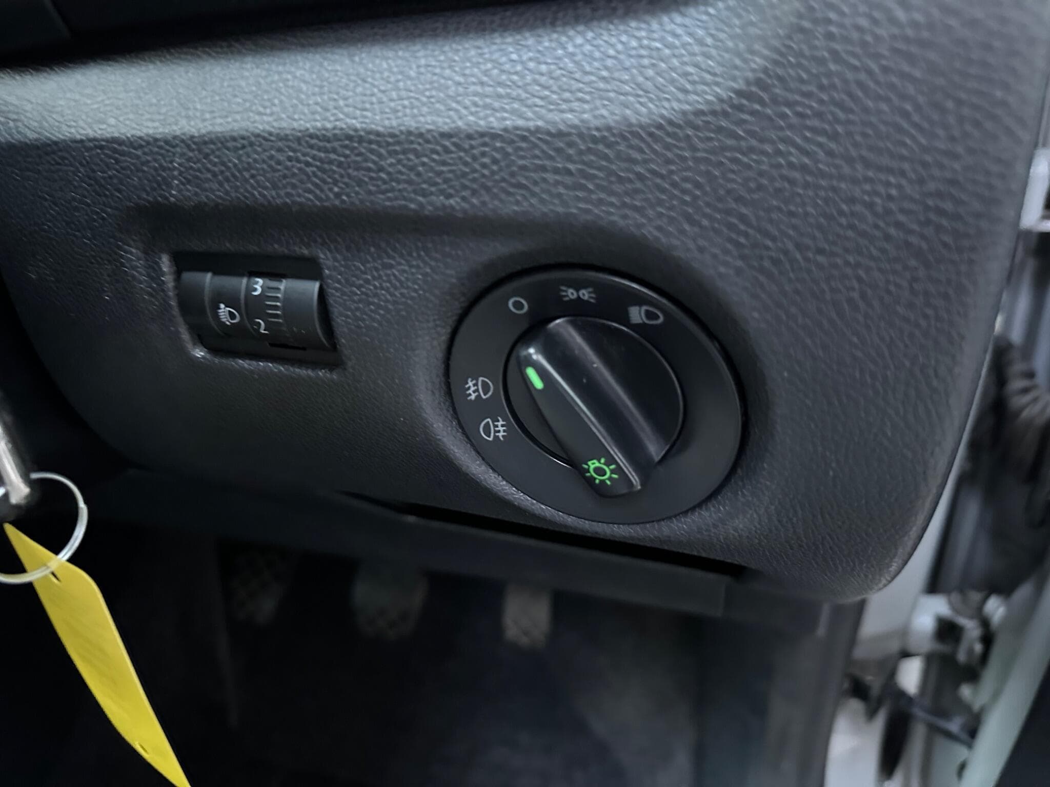 2013 Skoda Fabia - Thumbnail 14