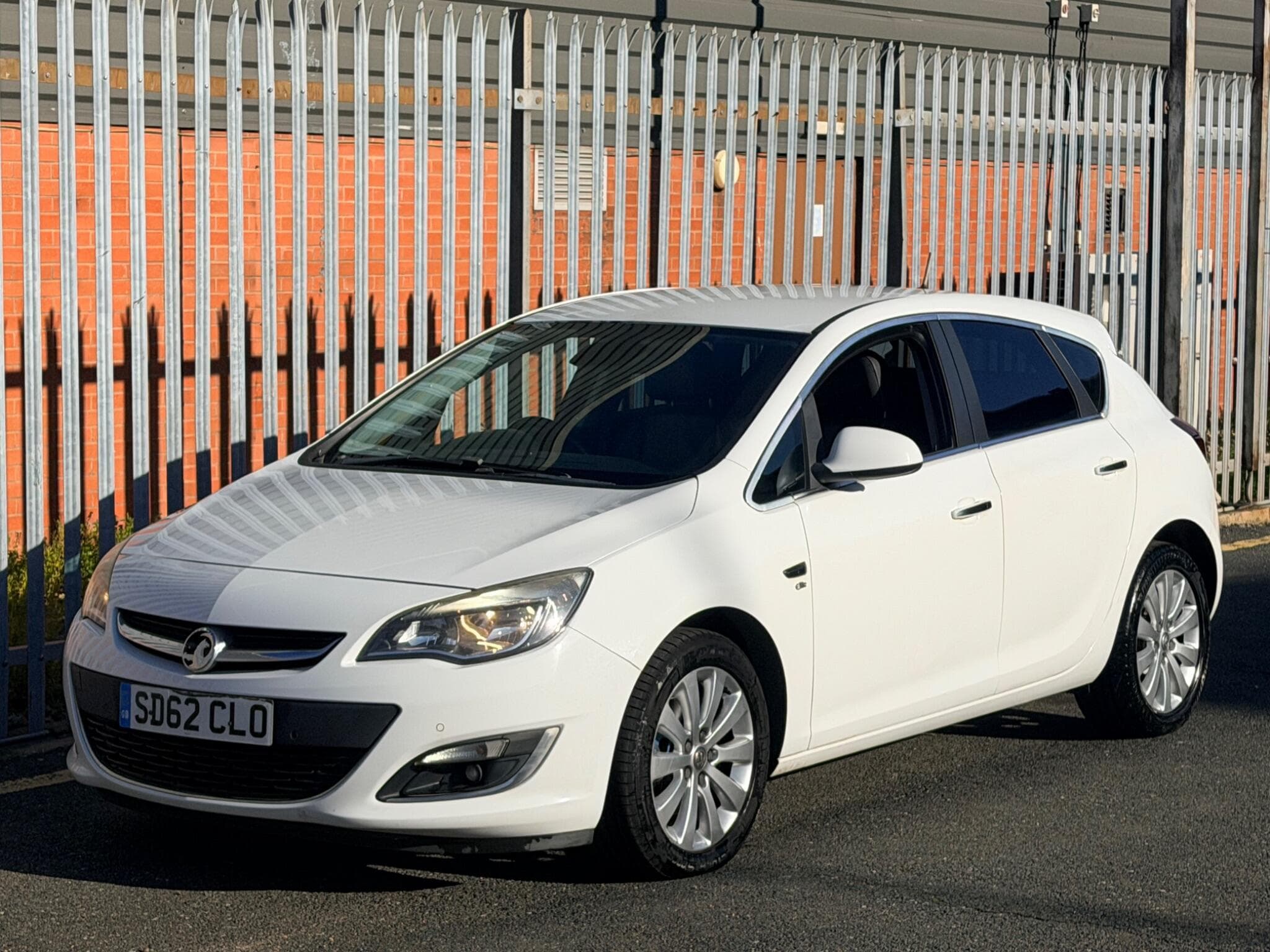 2012 Vauxhall Astra - Thumbnail 12