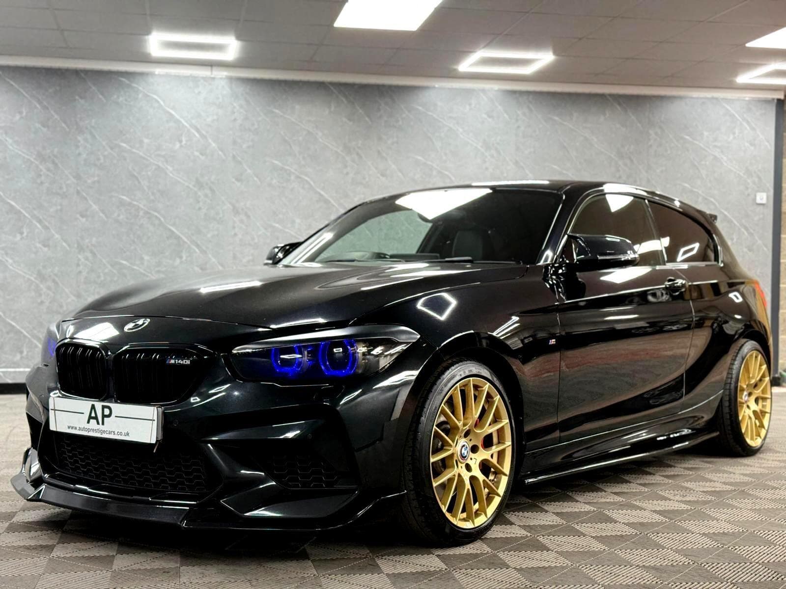 2017 BMW 1 Series - Thumbnail 24