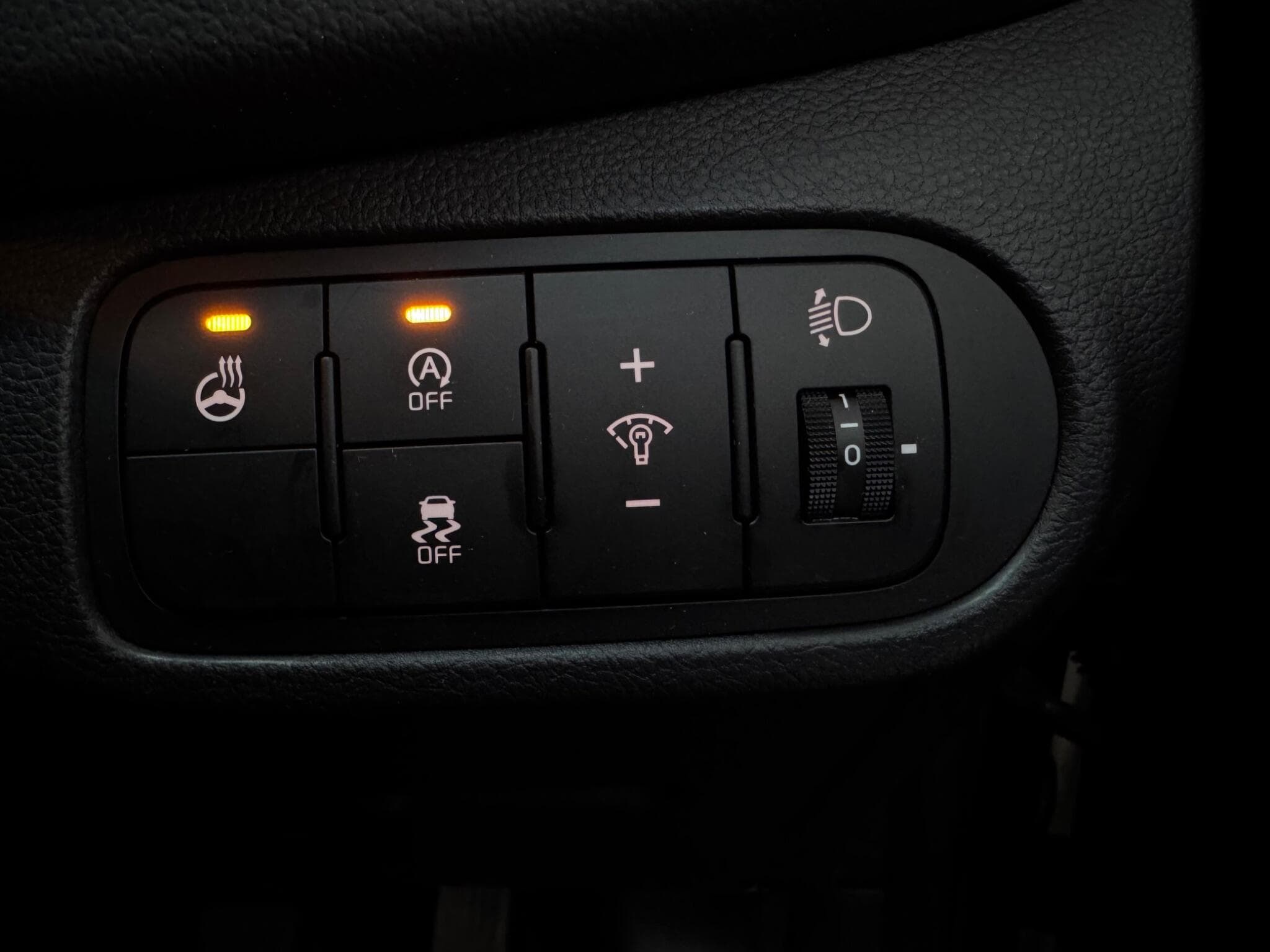 2016 Kia Carens - Thumbnail 22