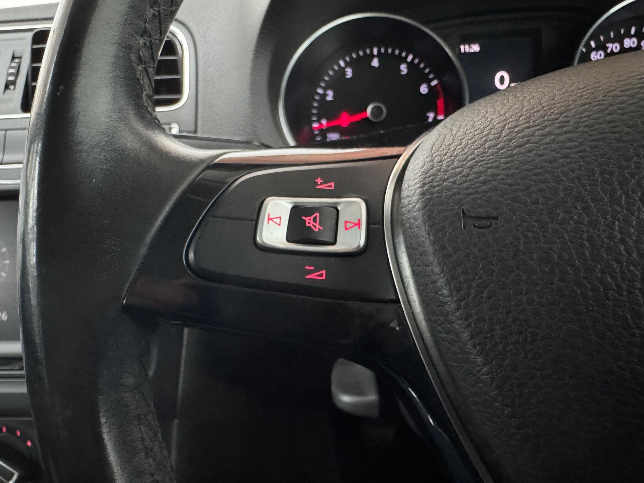 2014 Volkswagen Polo - Thumbnail 18