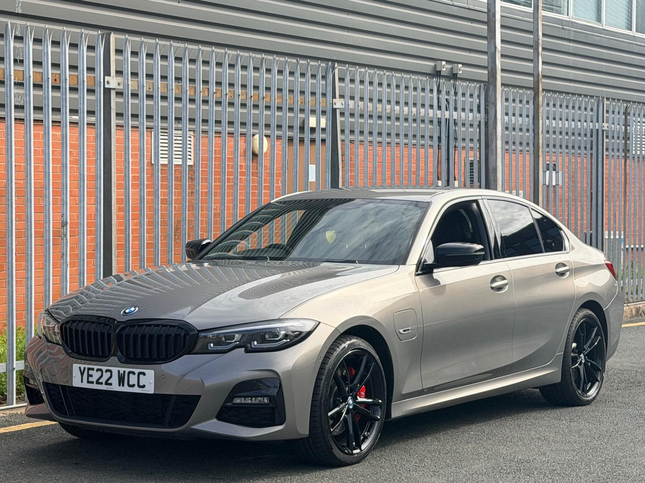 2022 BMW 3 Series - Thumbnail 8