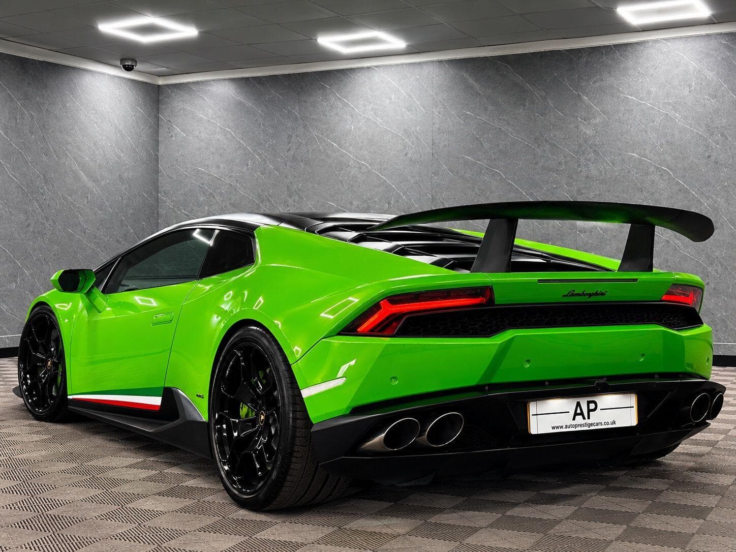 2015 Lamborghini Huracan - Image 4