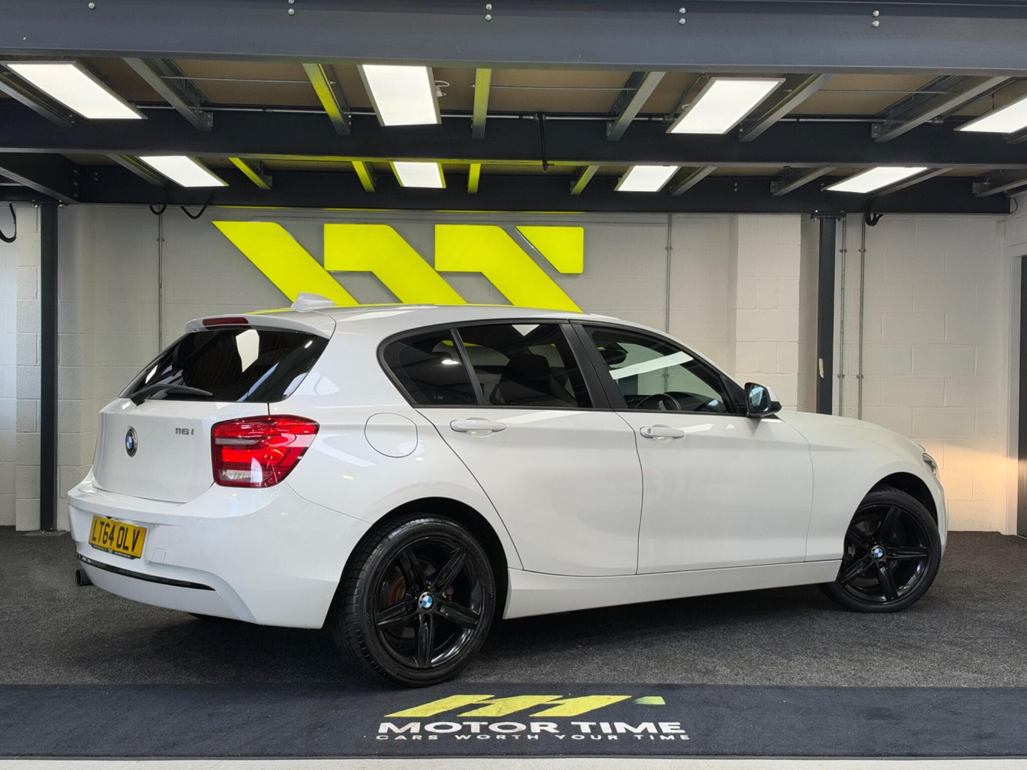 2014 BMW 1 Series - Thumbnail 13