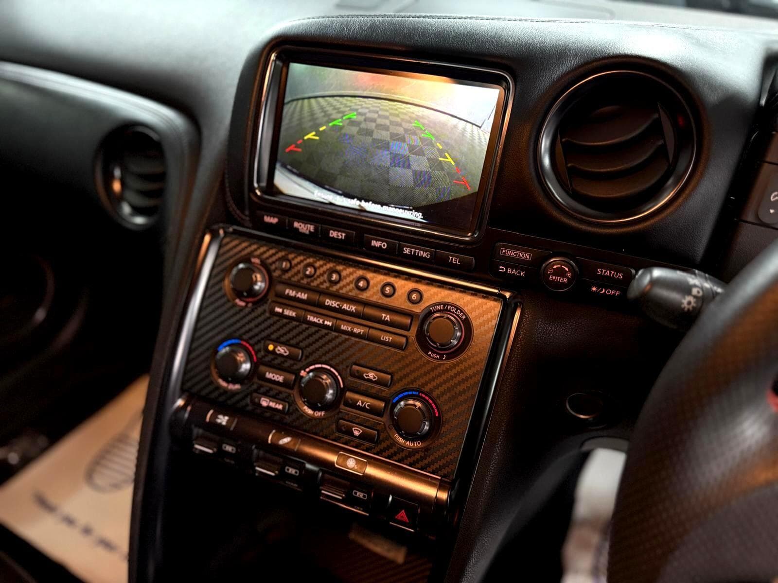 2011 Nissan GT-R - Thumbnail 76