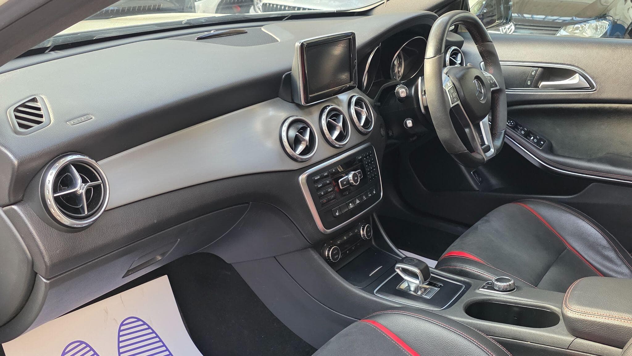 2015 Mercedes-Benz GLA - Thumbnail 13