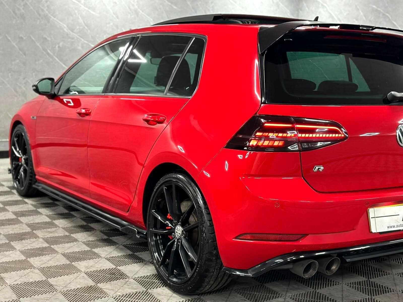 2019 Volkswagen Golf - Thumbnail 17