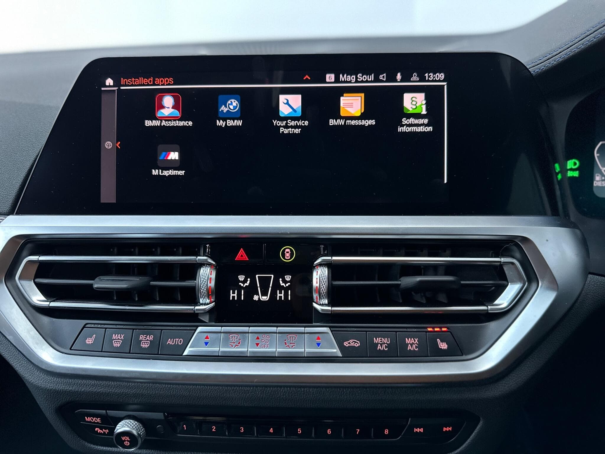 2021 BMW 3 Series - Thumbnail 17