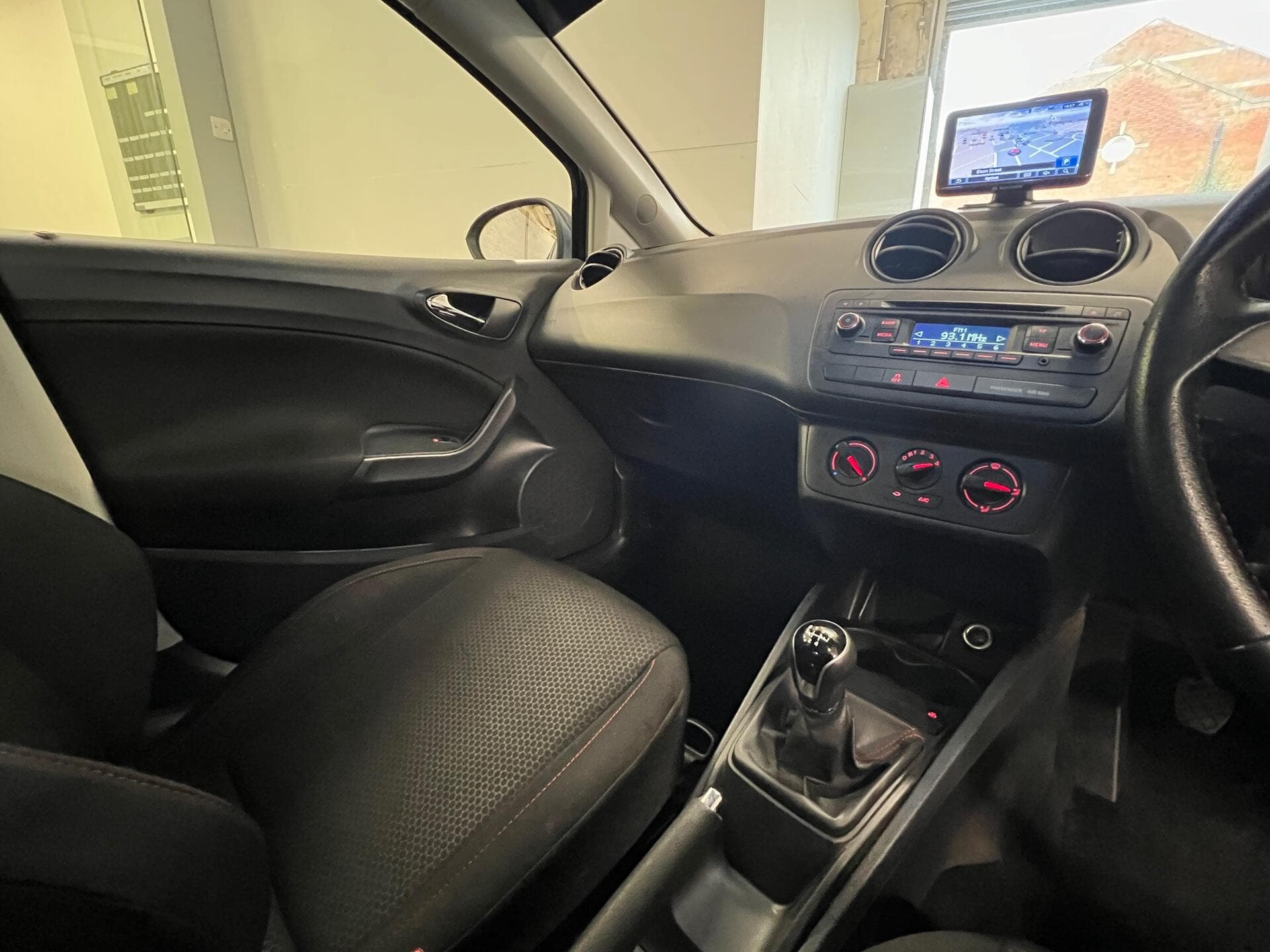 2015 SEAT Ibiza - Thumbnail 27