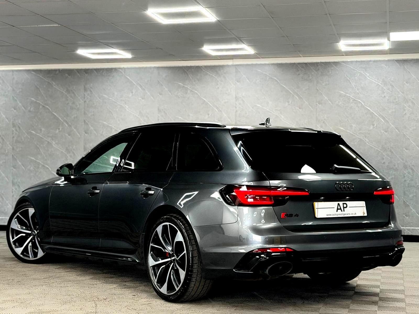 2018 Audi RS4 Avant - Thumbnail 27