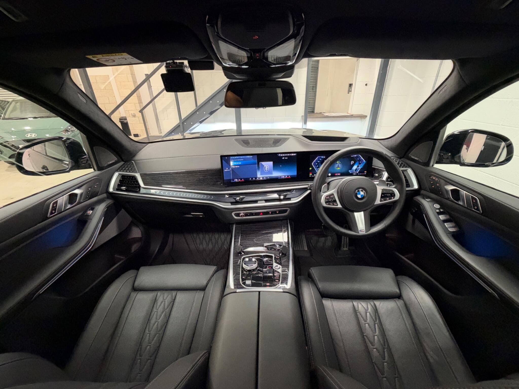 2024 BMW X7 - Thumbnail 17