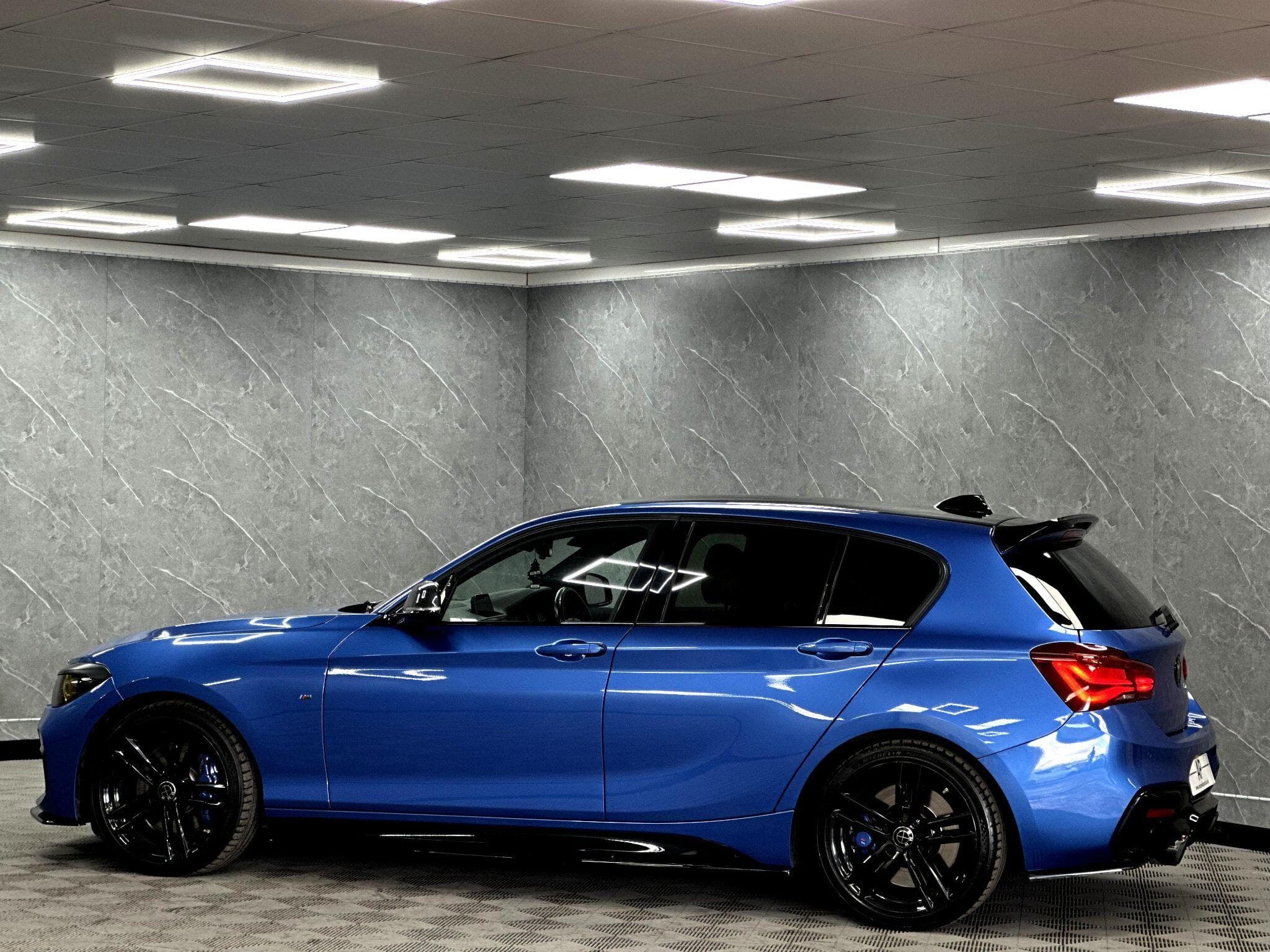 2017 BMW 1 Series - Thumbnail 10