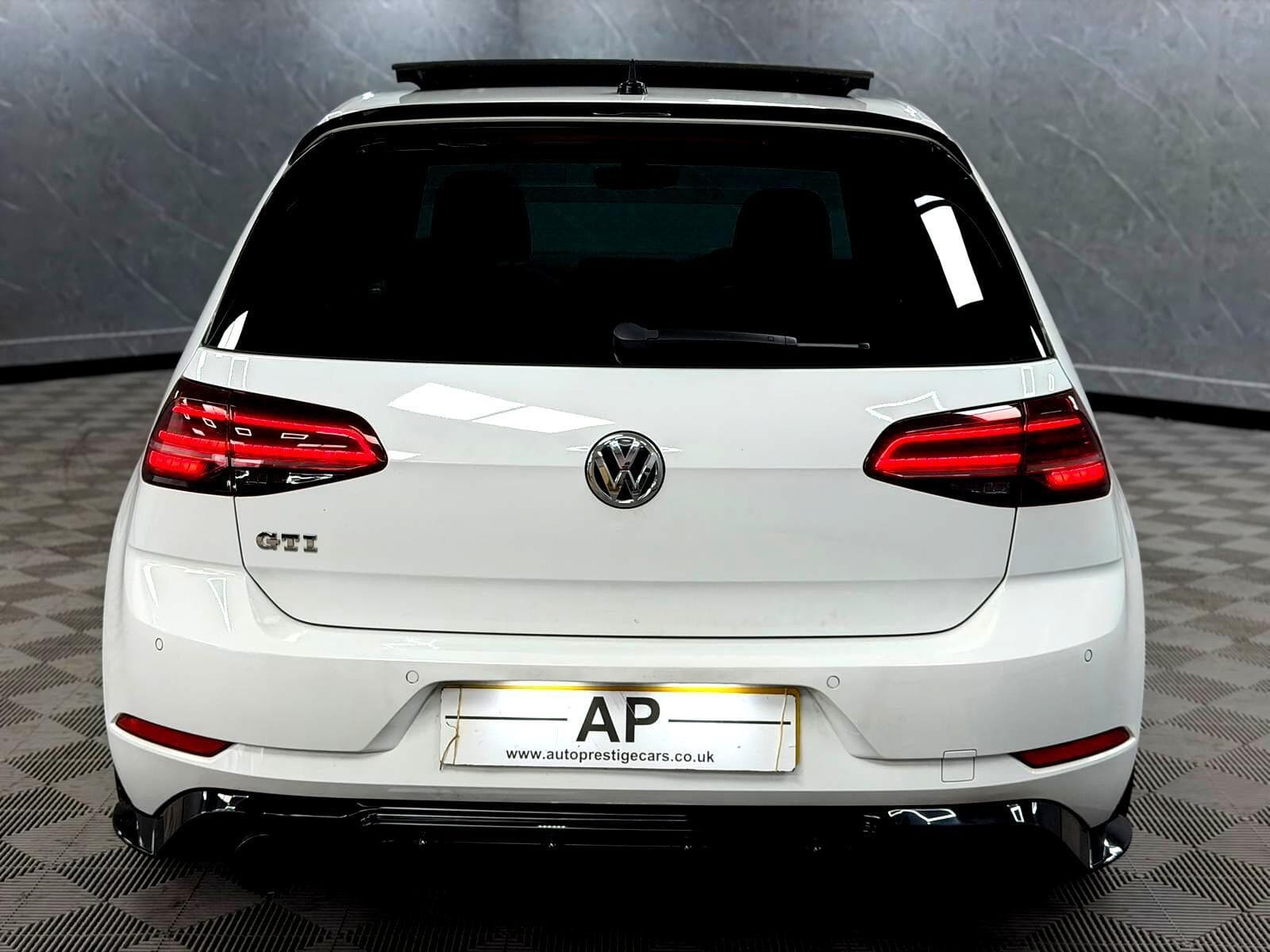 2018 Volkswagen Golf - Thumbnail 23