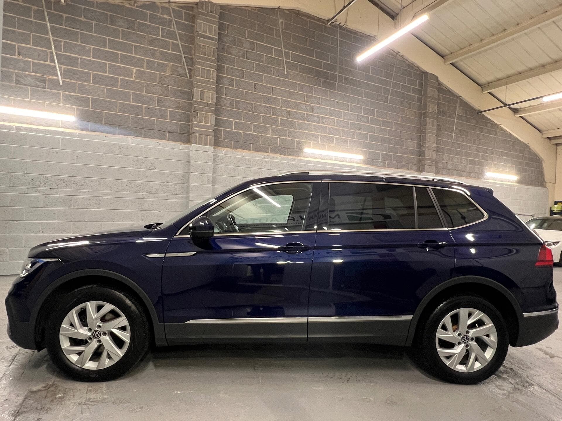 2023 Volkswagen Tiguan Allspace - Thumbnail 15