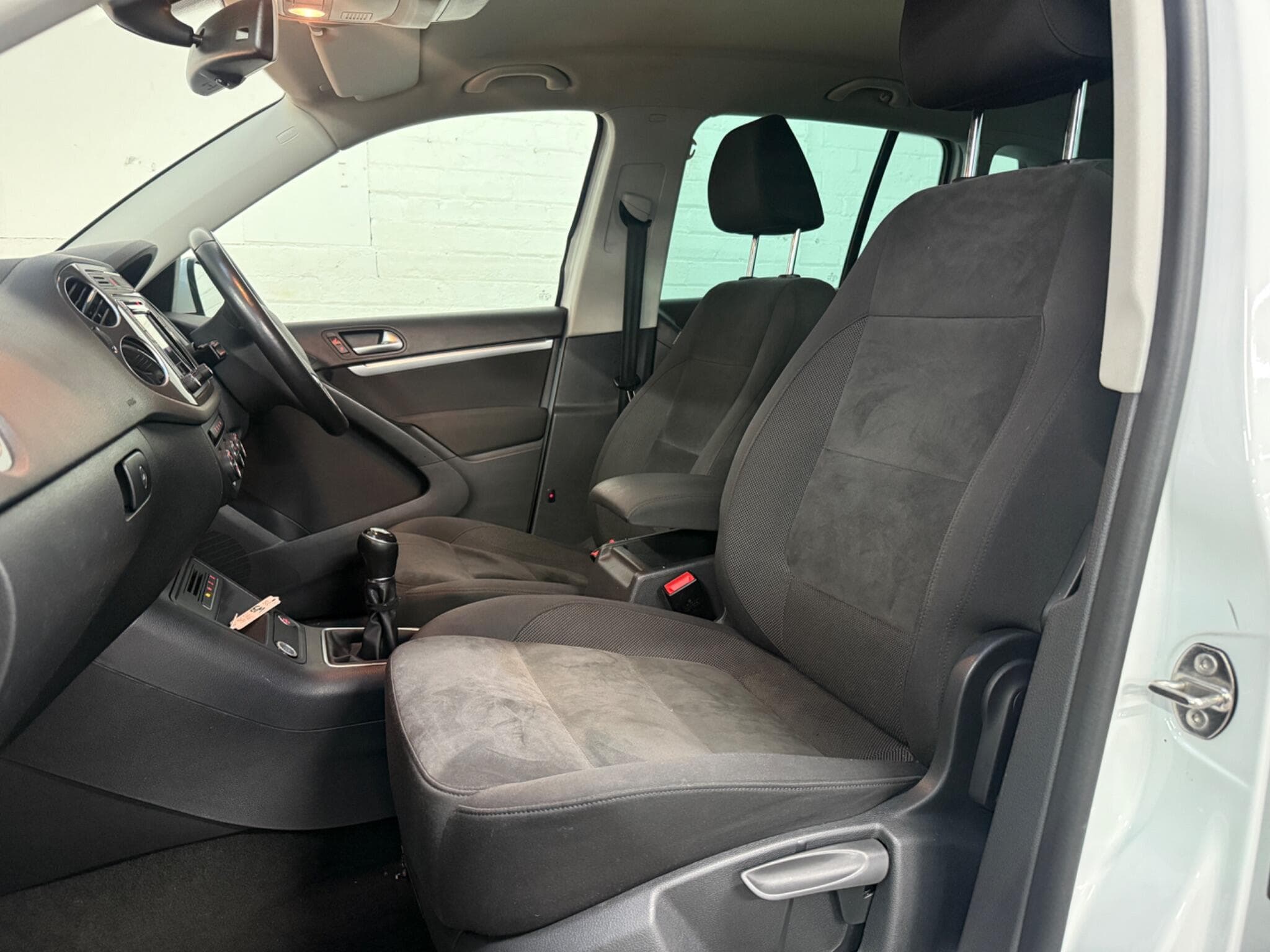 2015 Volkswagen Tiguan - Thumbnail 19