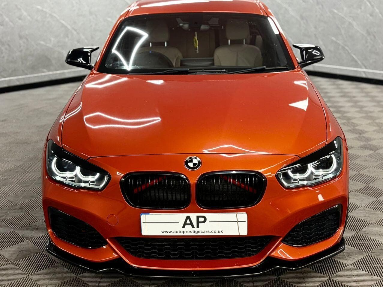 2017 BMW 1 Series - Thumbnail 16