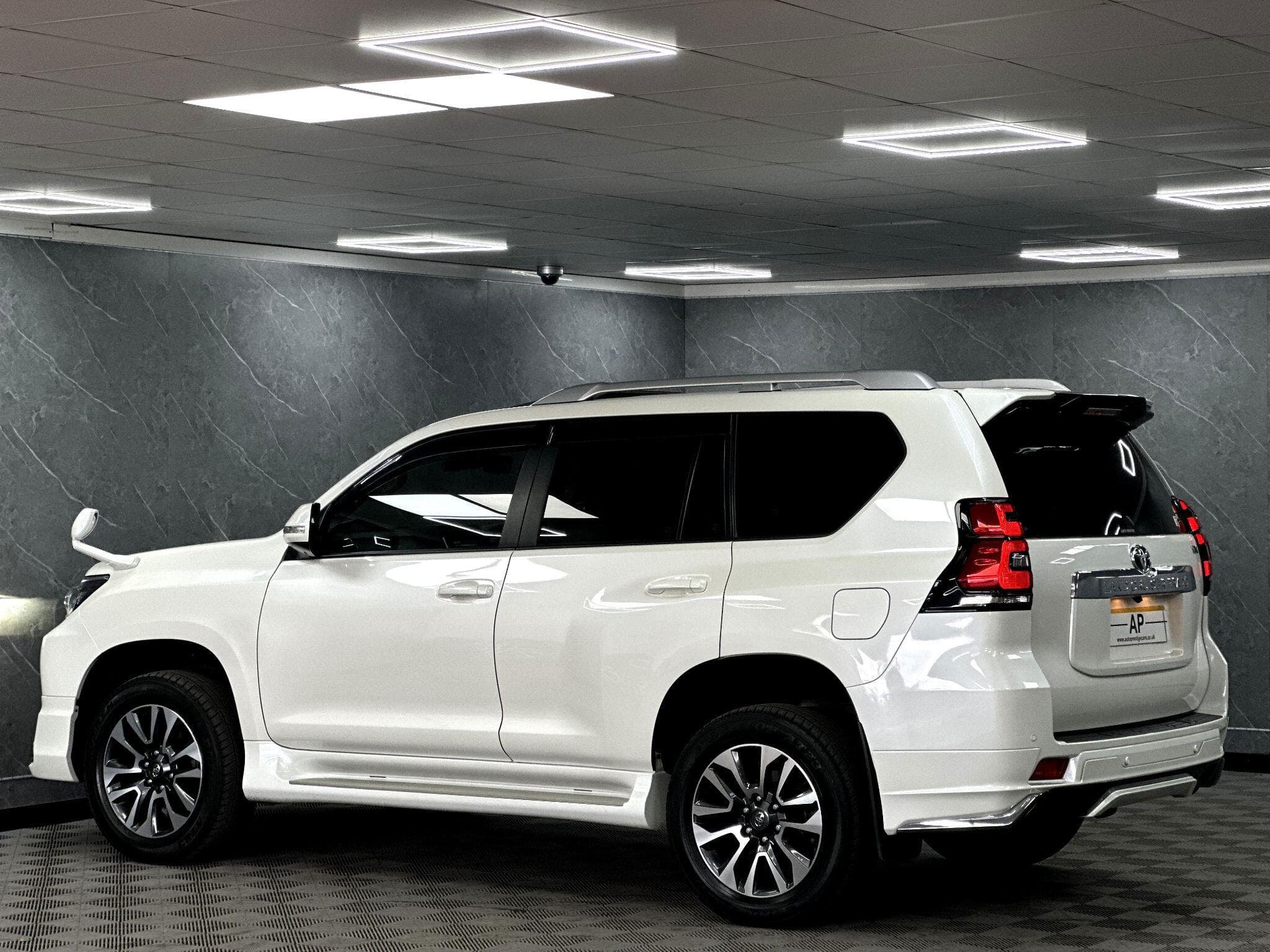 2022 Toyota Land Cruiser - Thumbnail 23