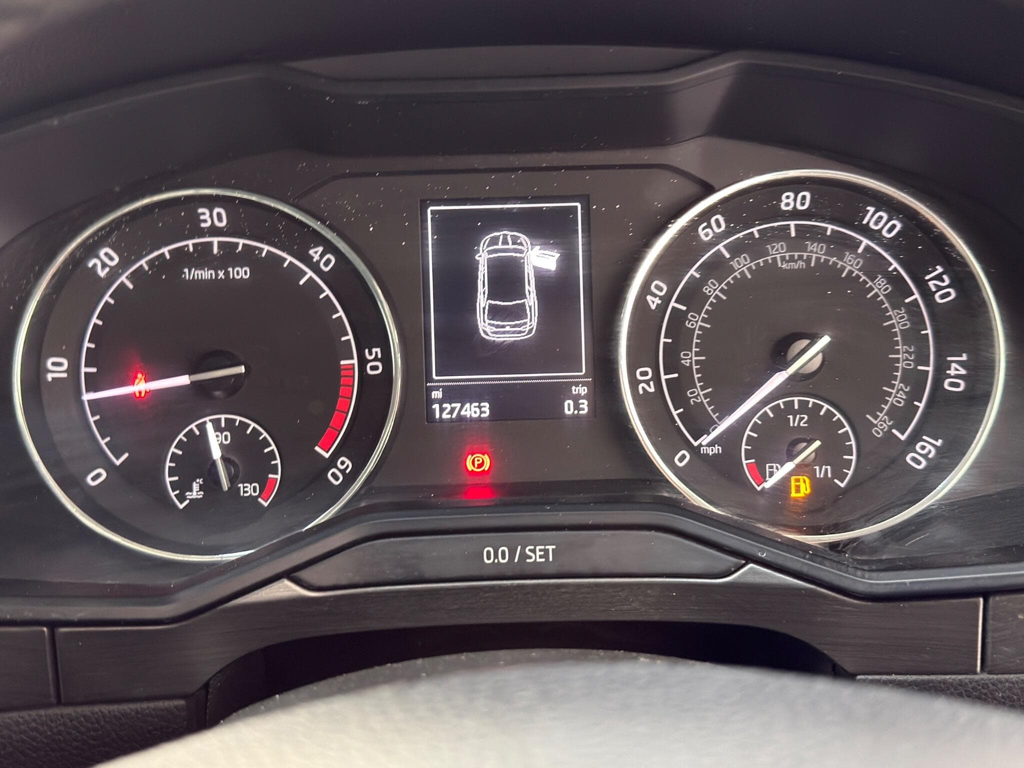 2016 Skoda Superb - Thumbnail 18
