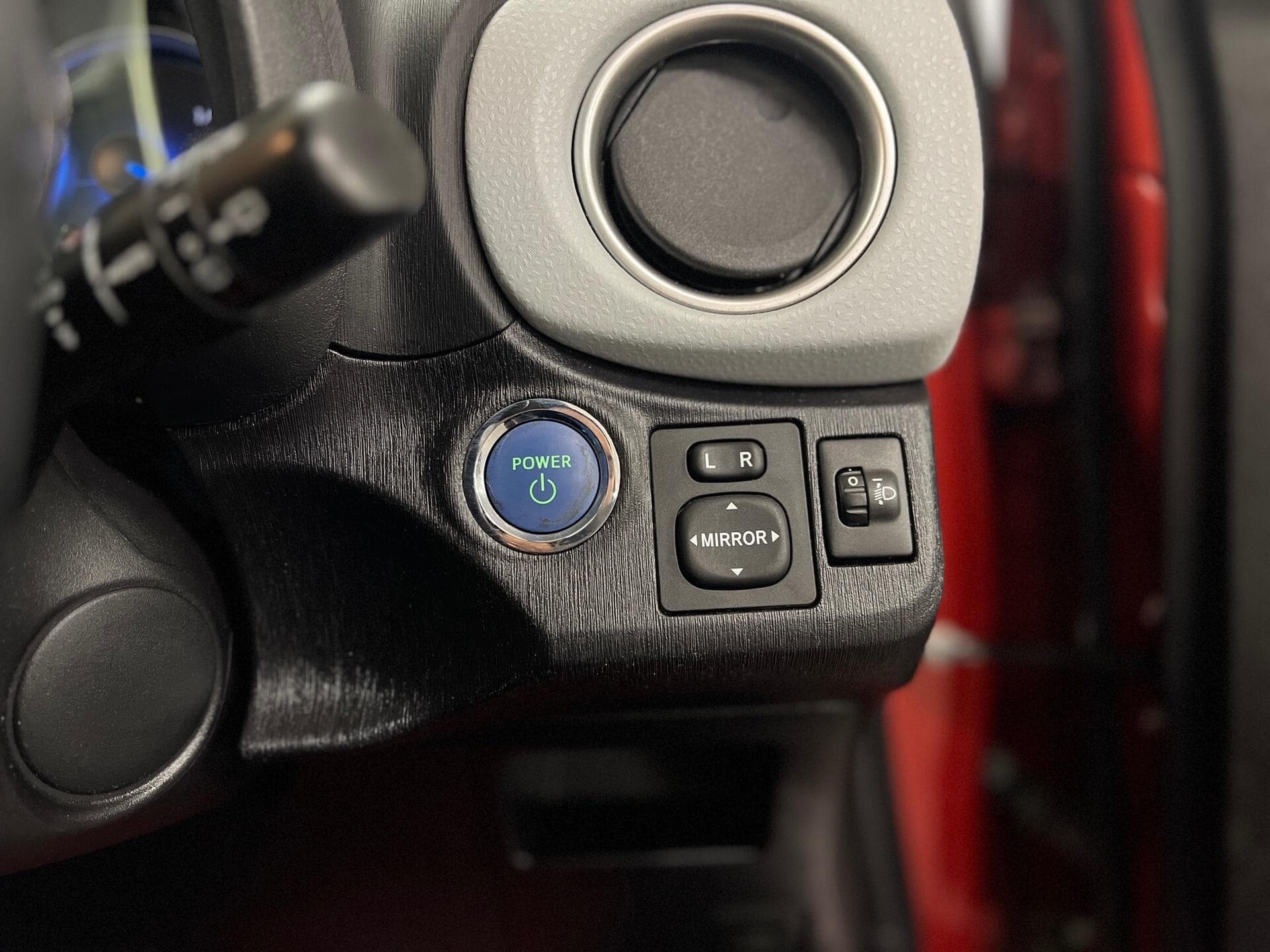 2014 Toyota Yaris - Thumbnail 32