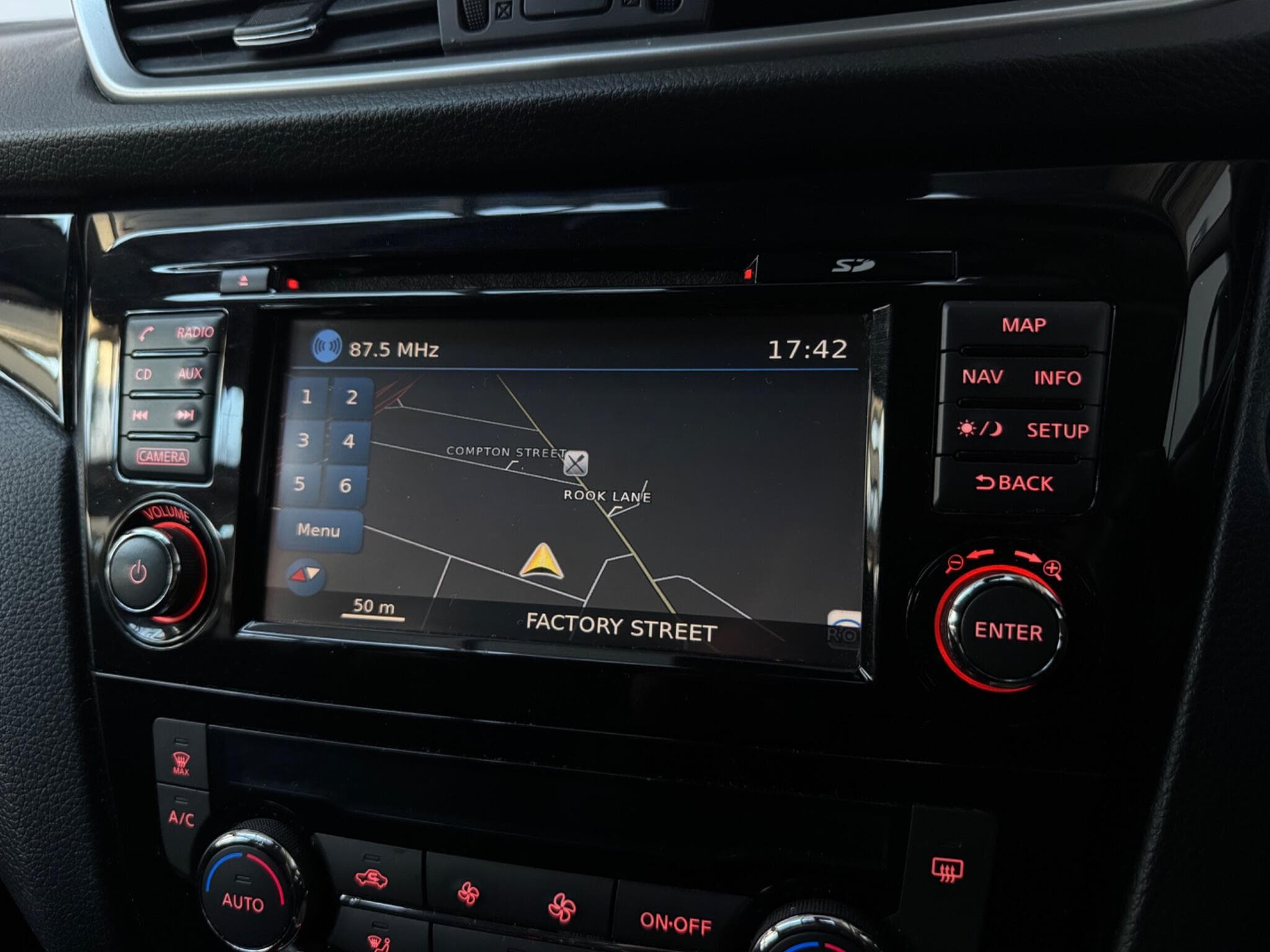 2016 Nissan Qashqai - Thumbnail 15