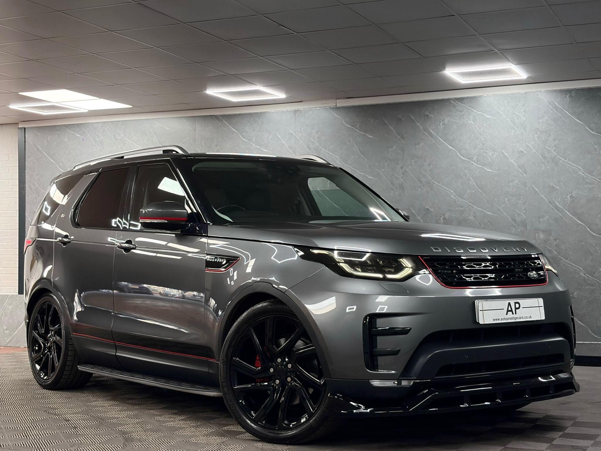 2017 Land Rover Discovery - Thumbnail 47