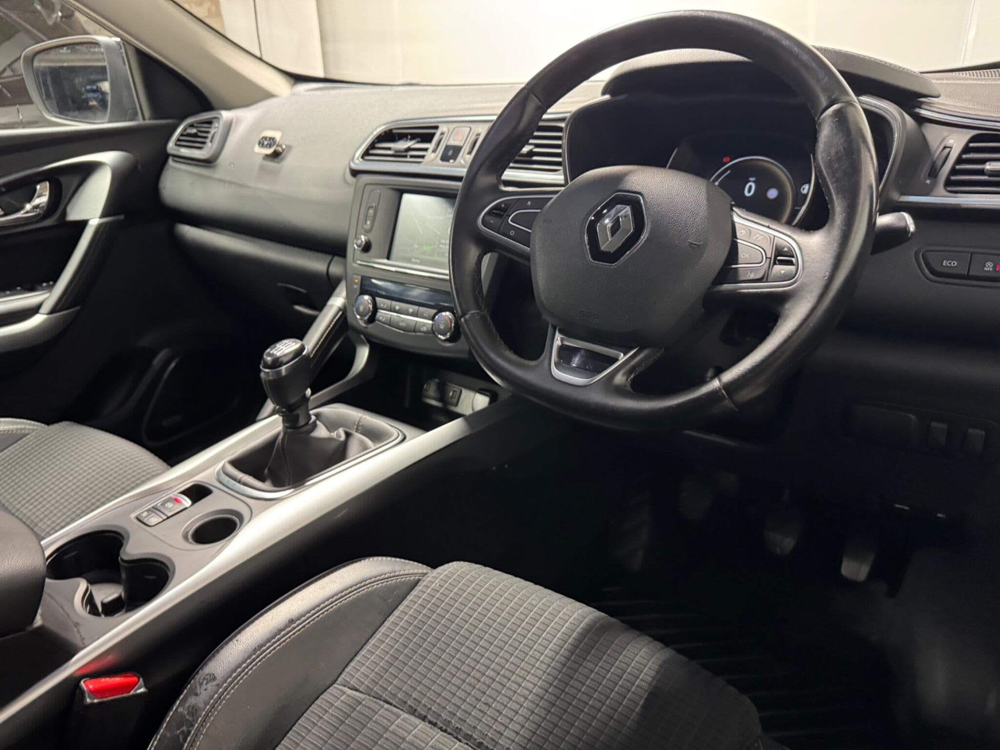 2017 Renault Kadjar - Thumbnail 4