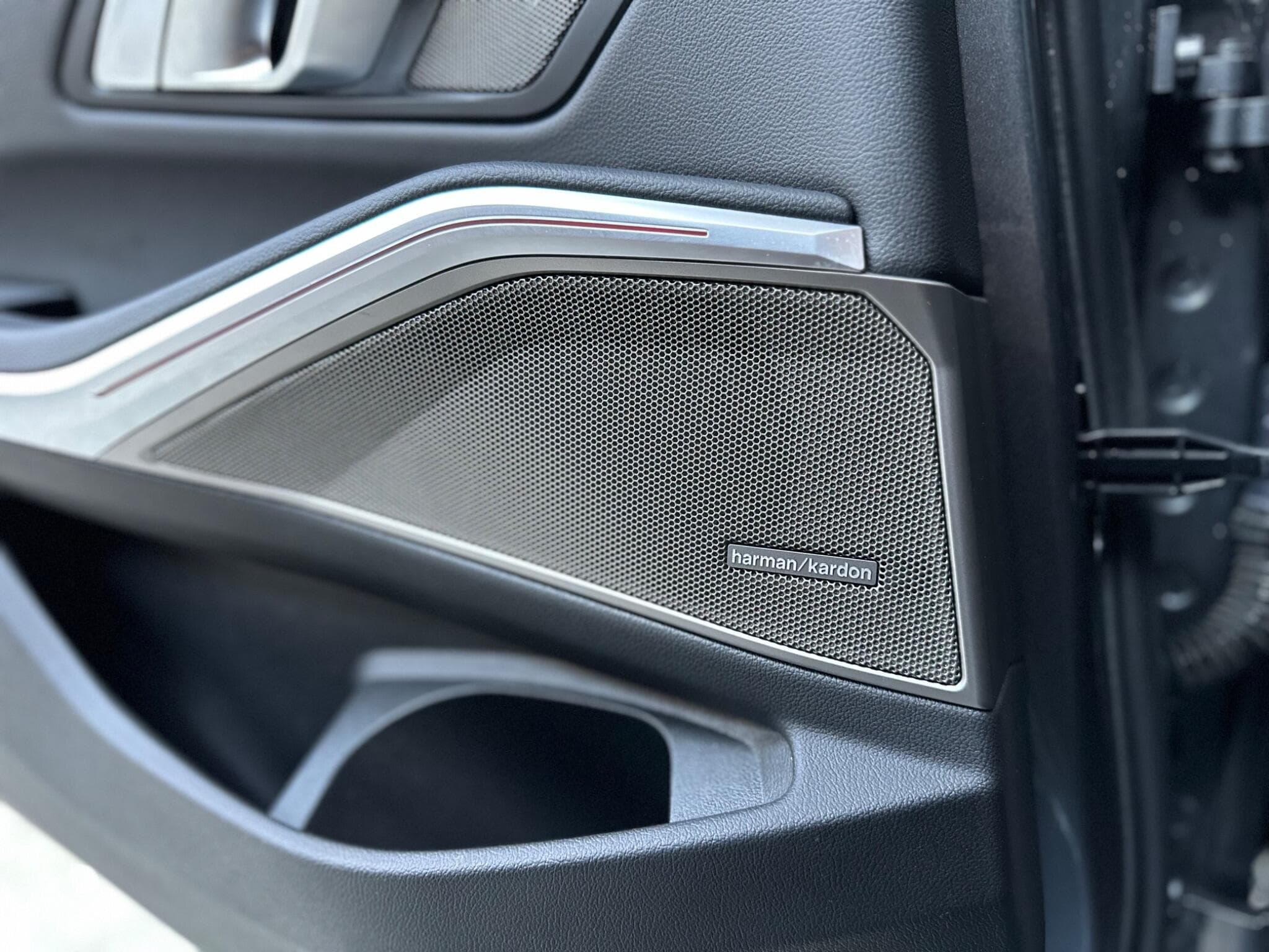 2021 BMW 3 Series - Thumbnail 35