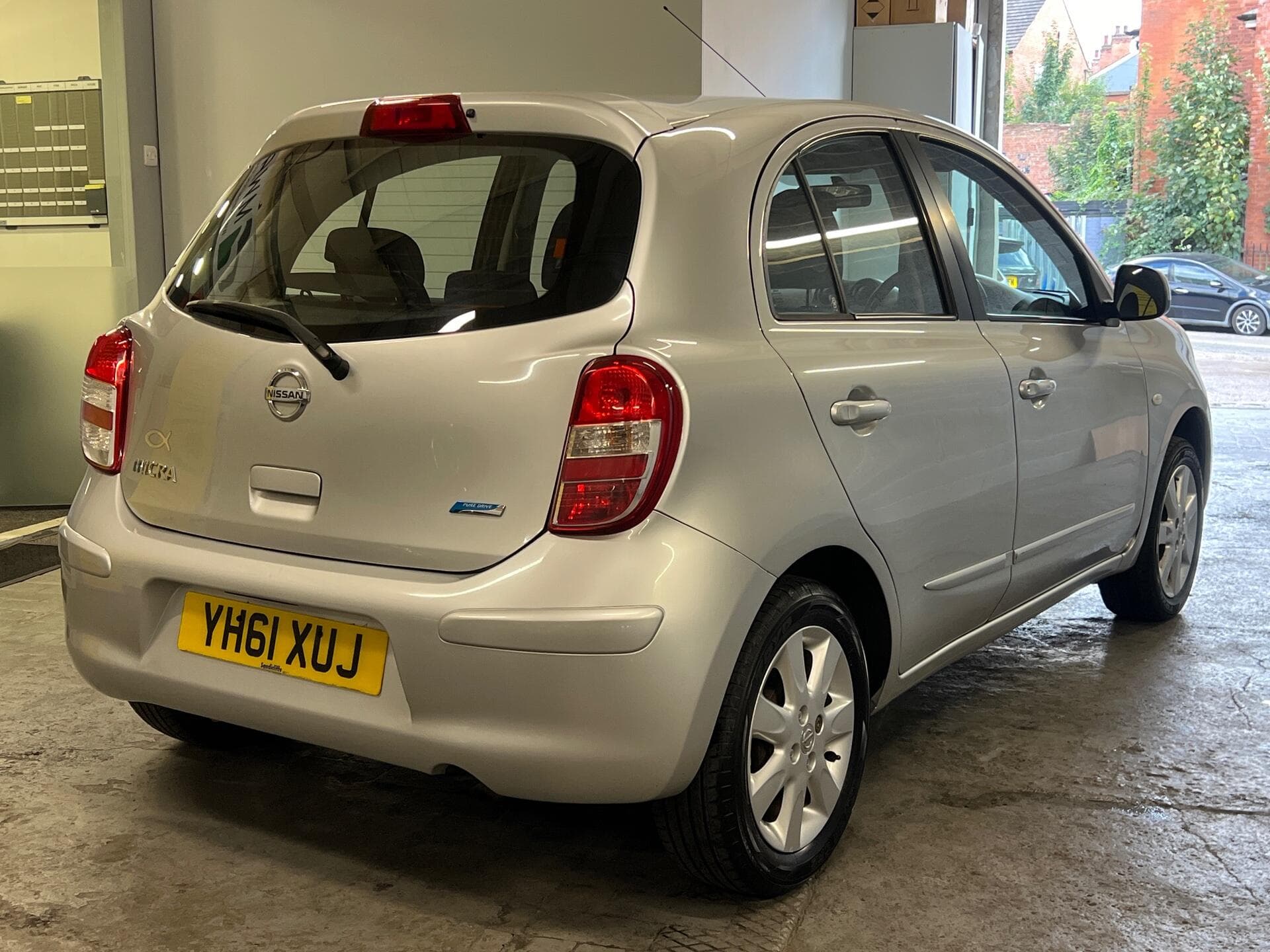 2011 Nissan Micra - Thumbnail 5