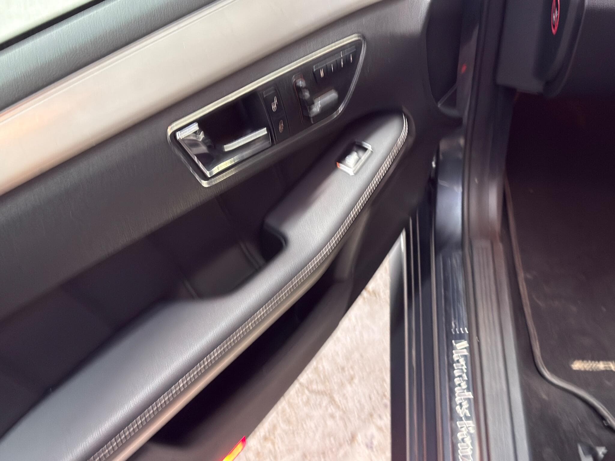 2010 Mercedes-Benz E Class - Thumbnail 31