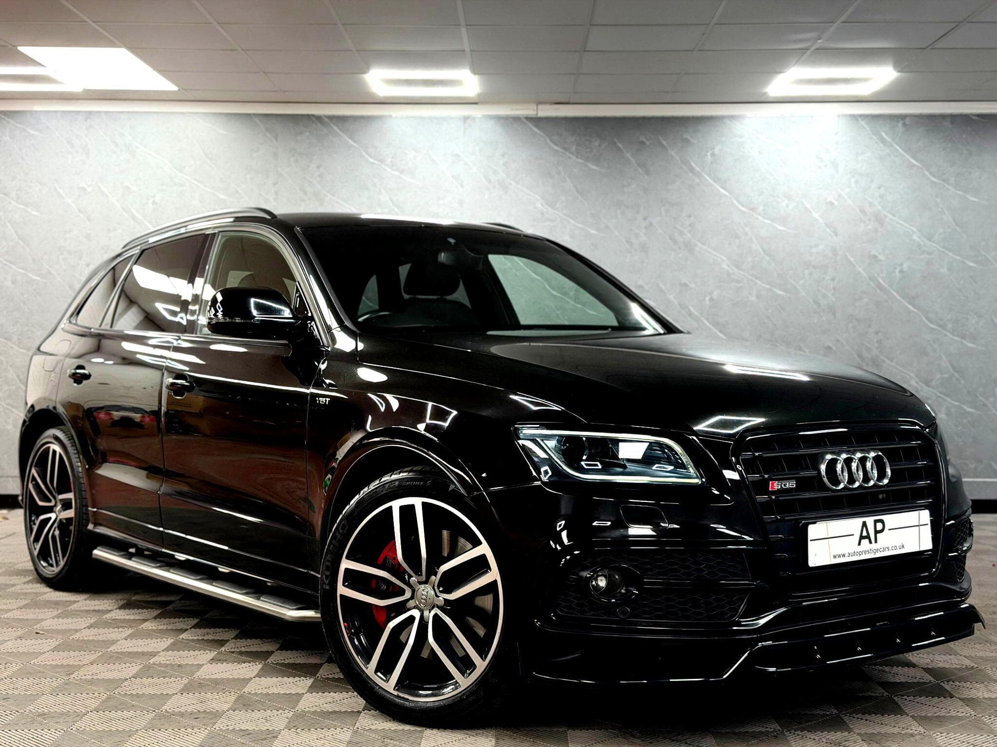 2016 Audi SQ5 - Thumbnail 2
