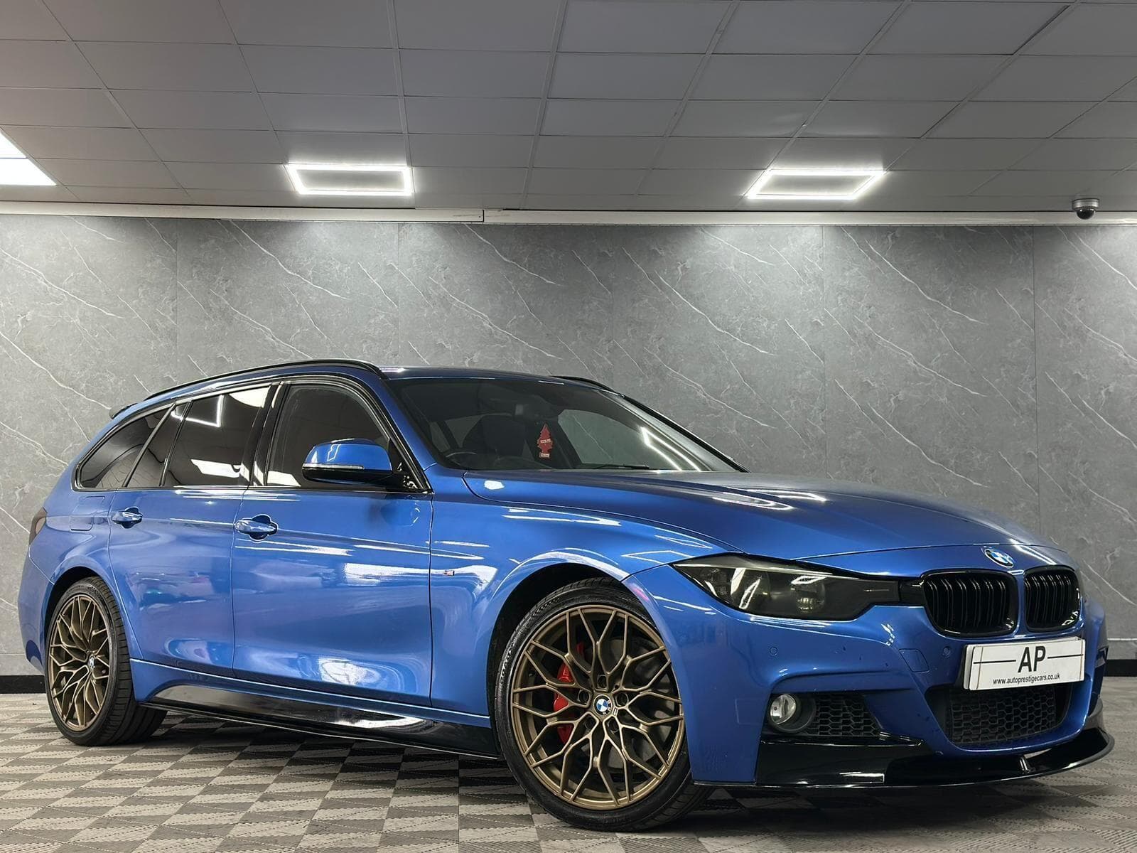 2015 BMW 3 Series - Thumbnail 43