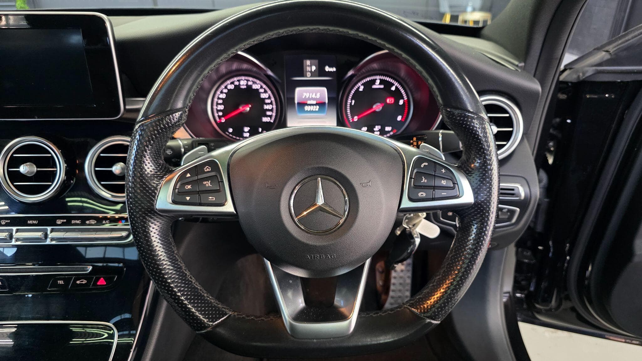 2017 Mercedes-Benz C Class - Thumbnail 16