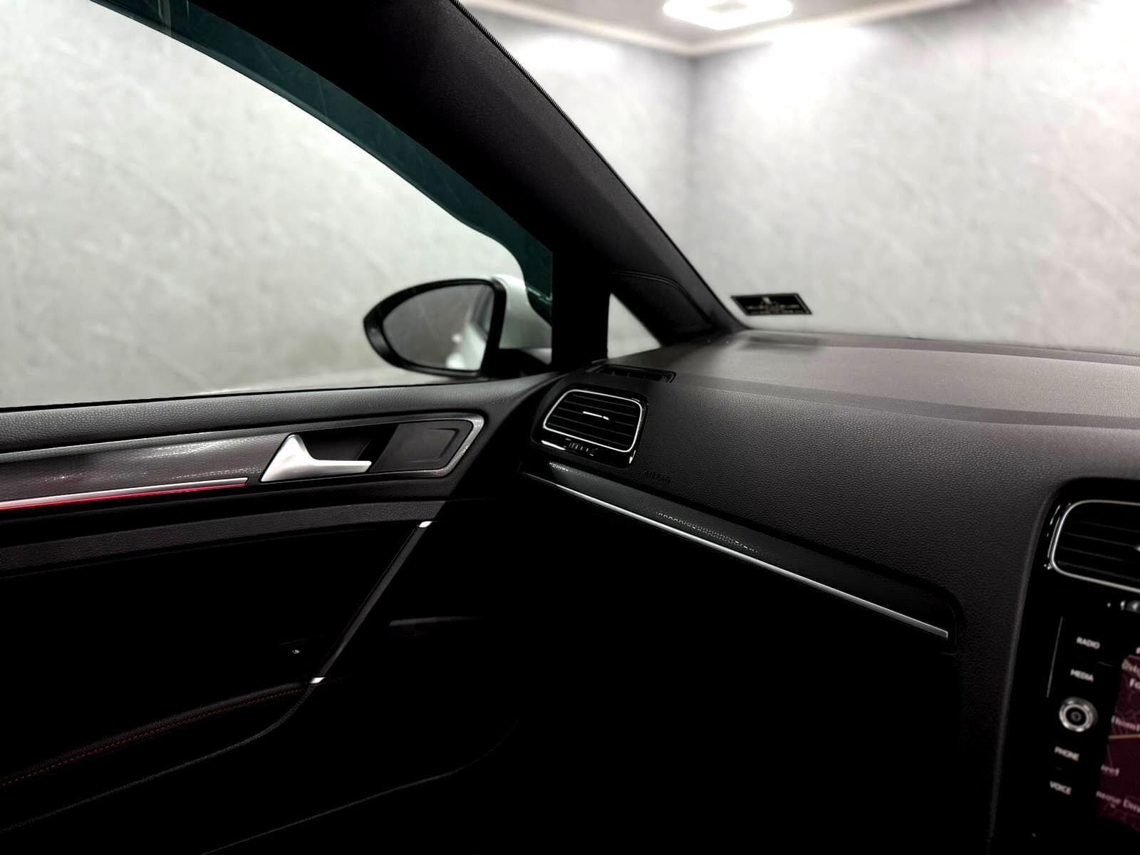 2018 Volkswagen Golf - Thumbnail 38