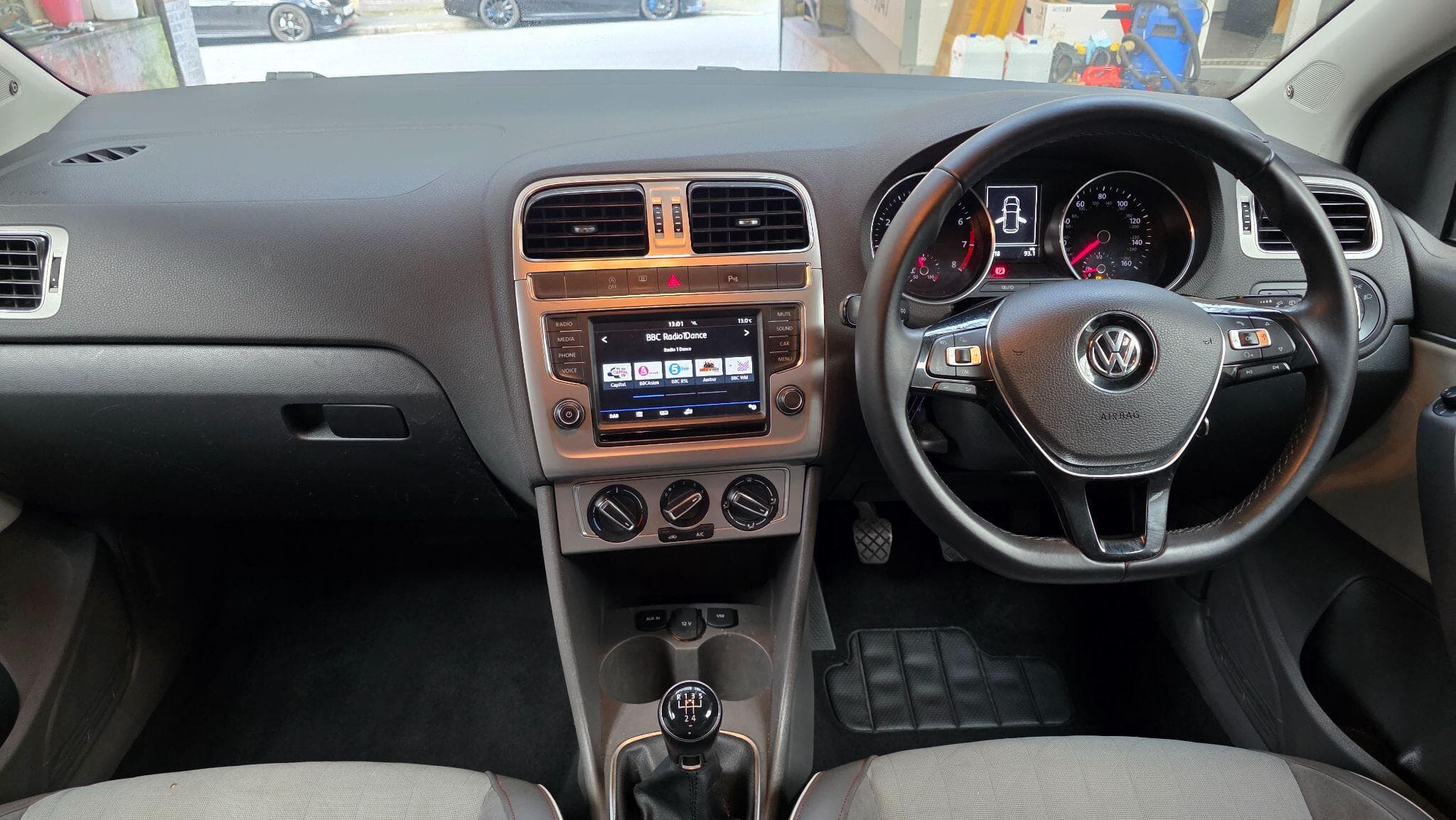 2016 Volkswagen Polo - Thumbnail 9