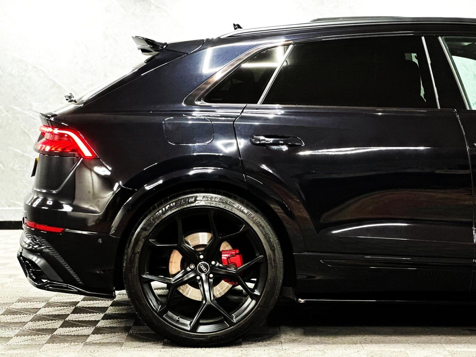 2019 Audi SQ8 - Thumbnail 29