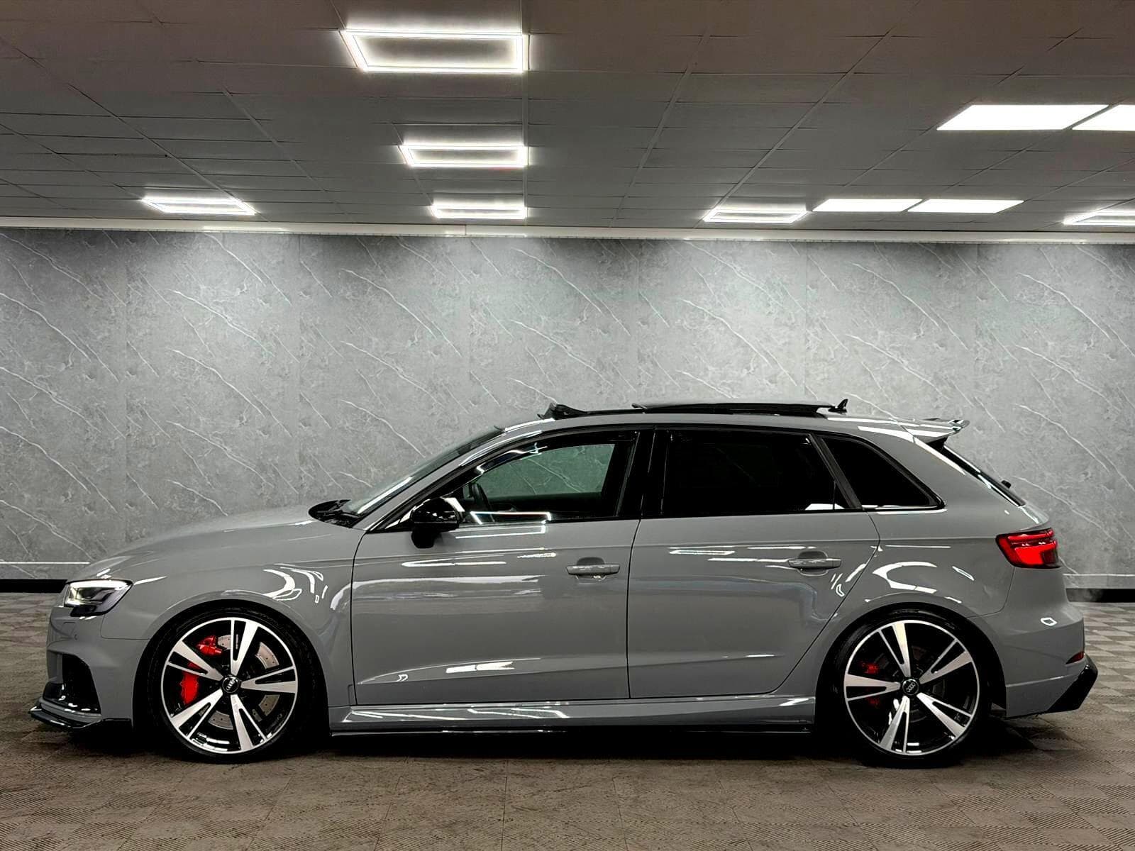 2020 Audi RS3 - Thumbnail 27