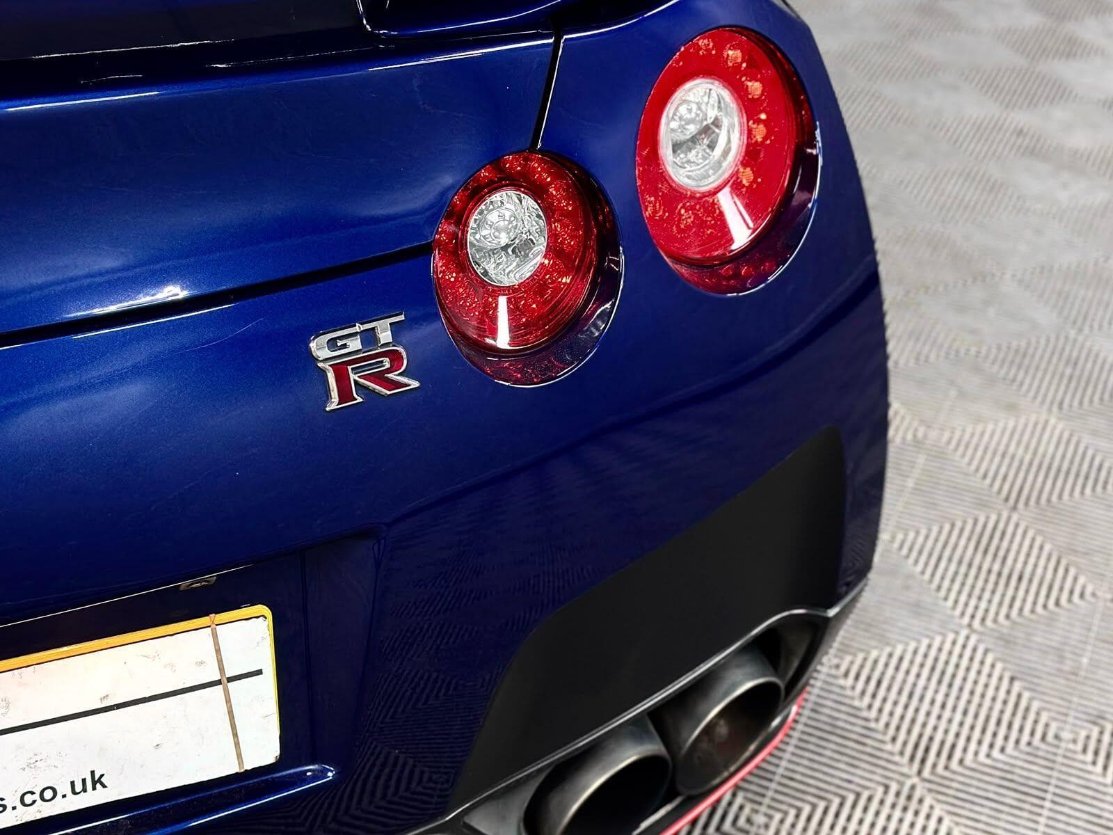 2012 Nissan GT-R - Thumbnail 52
