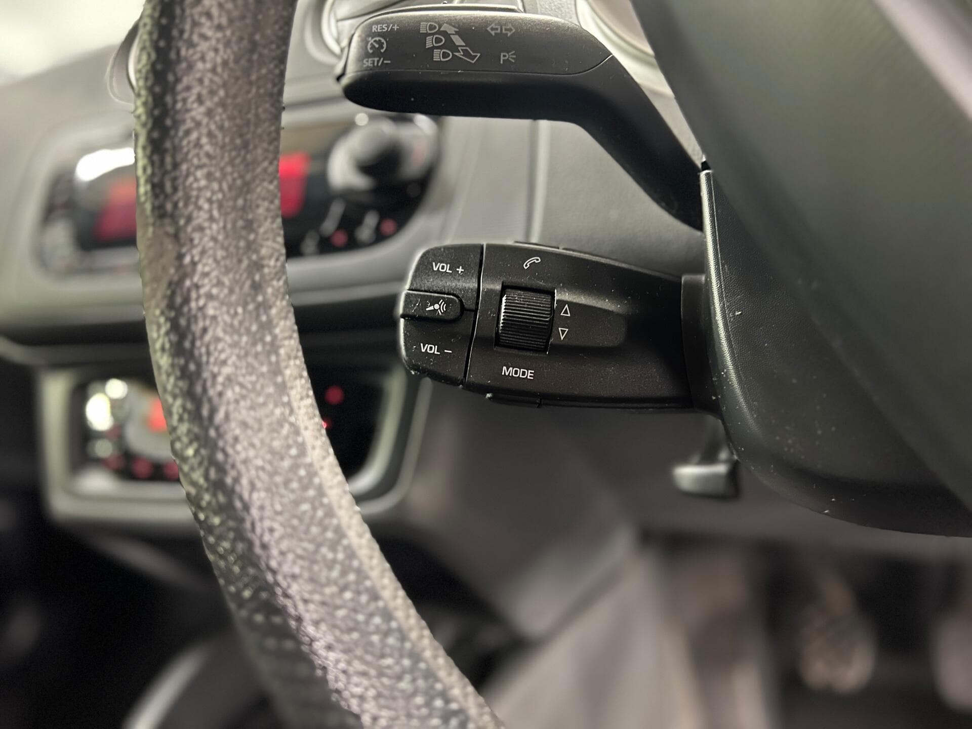 2011 SEAT Ibiza - Thumbnail 23