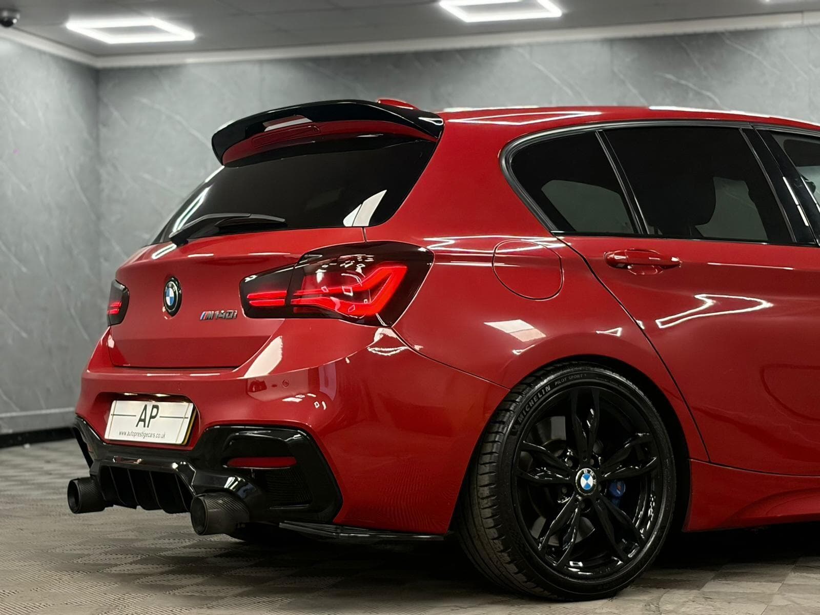 2018 BMW 1 Series - Thumbnail 19