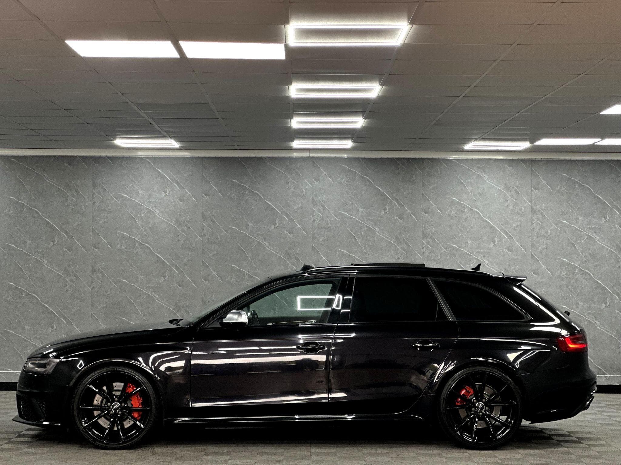 2013 Audi RS4 Avant - Thumbnail 32