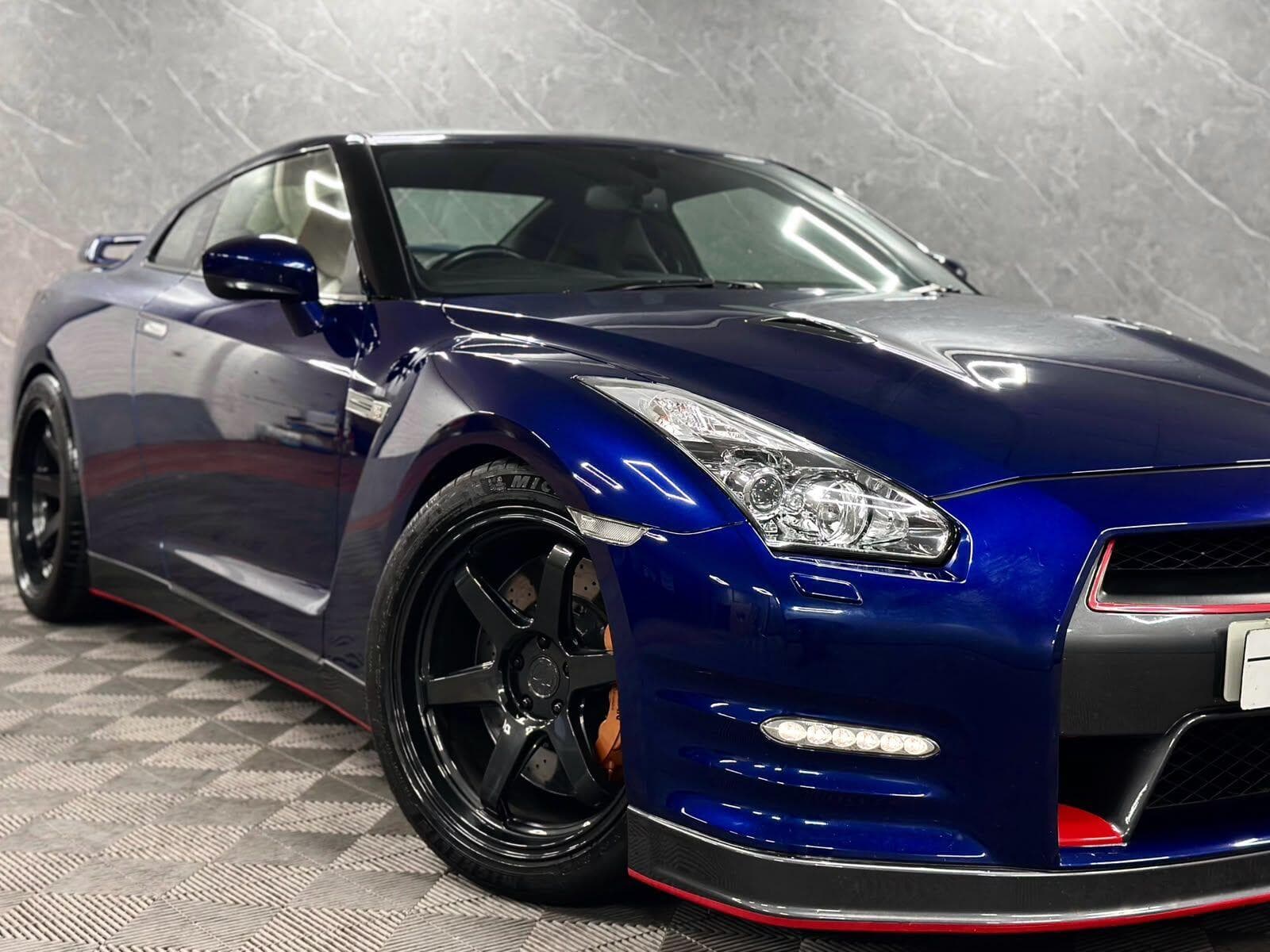 2012 Nissan GT-R - Thumbnail 6