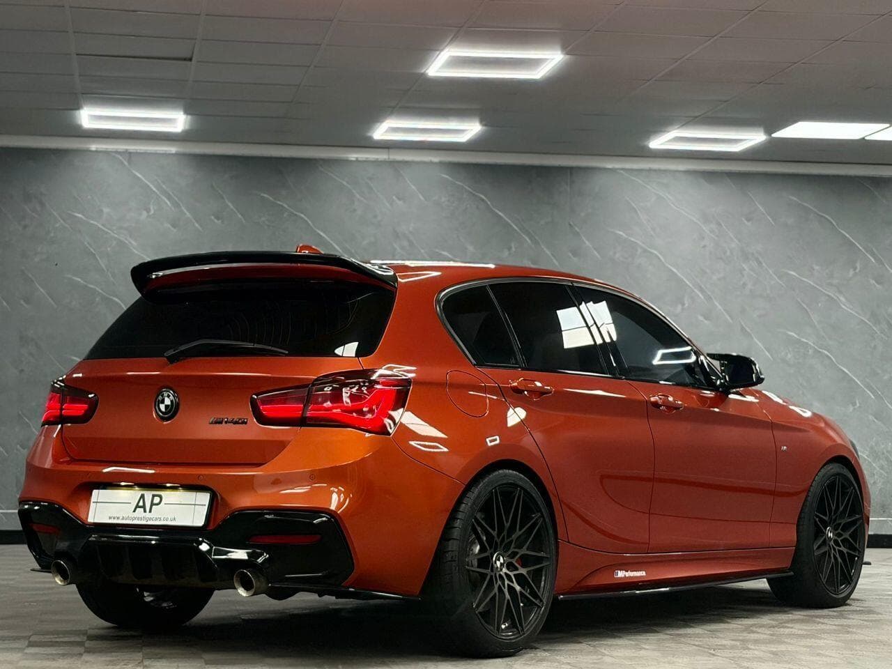 2017 BMW 1 Series - Thumbnail 29