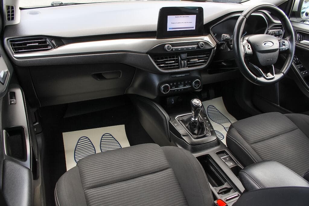2019 Ford Focus - Thumbnail 19
