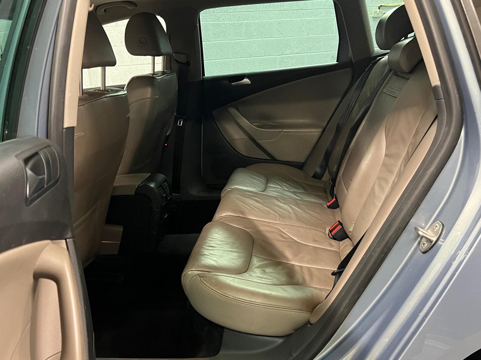 2009 Volkswagen Passat - Thumbnail 33